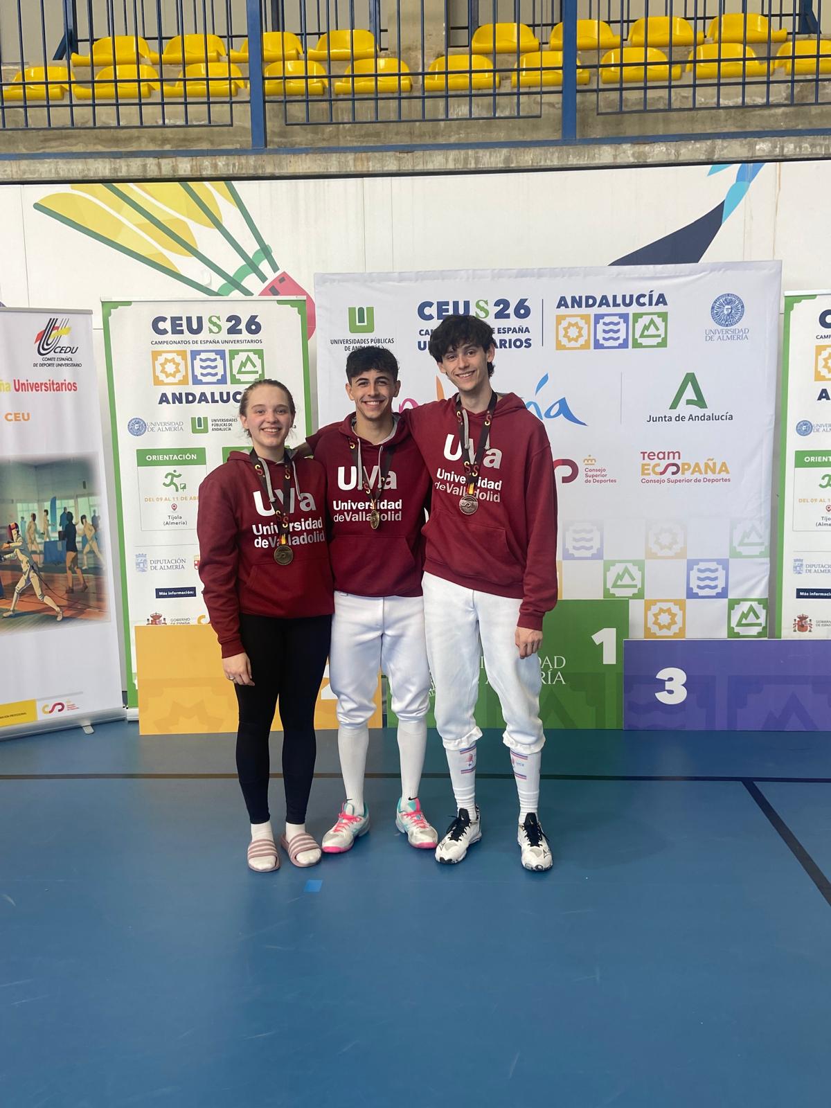 Esgrima. Alejandra Rodríguez, Jose Miguel Martín y Juan Pérez