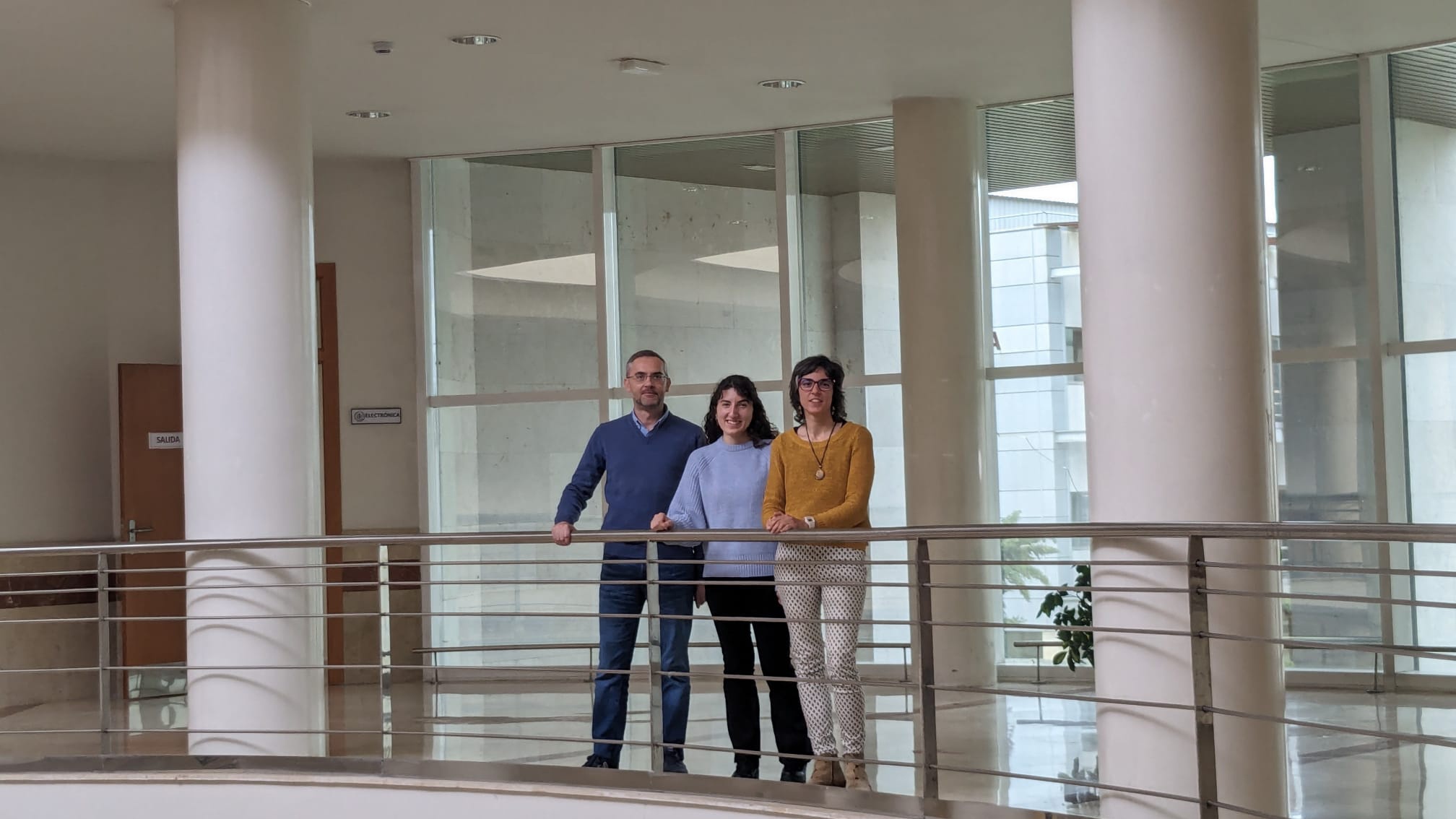 En el centro, Natalia Crespo Lara