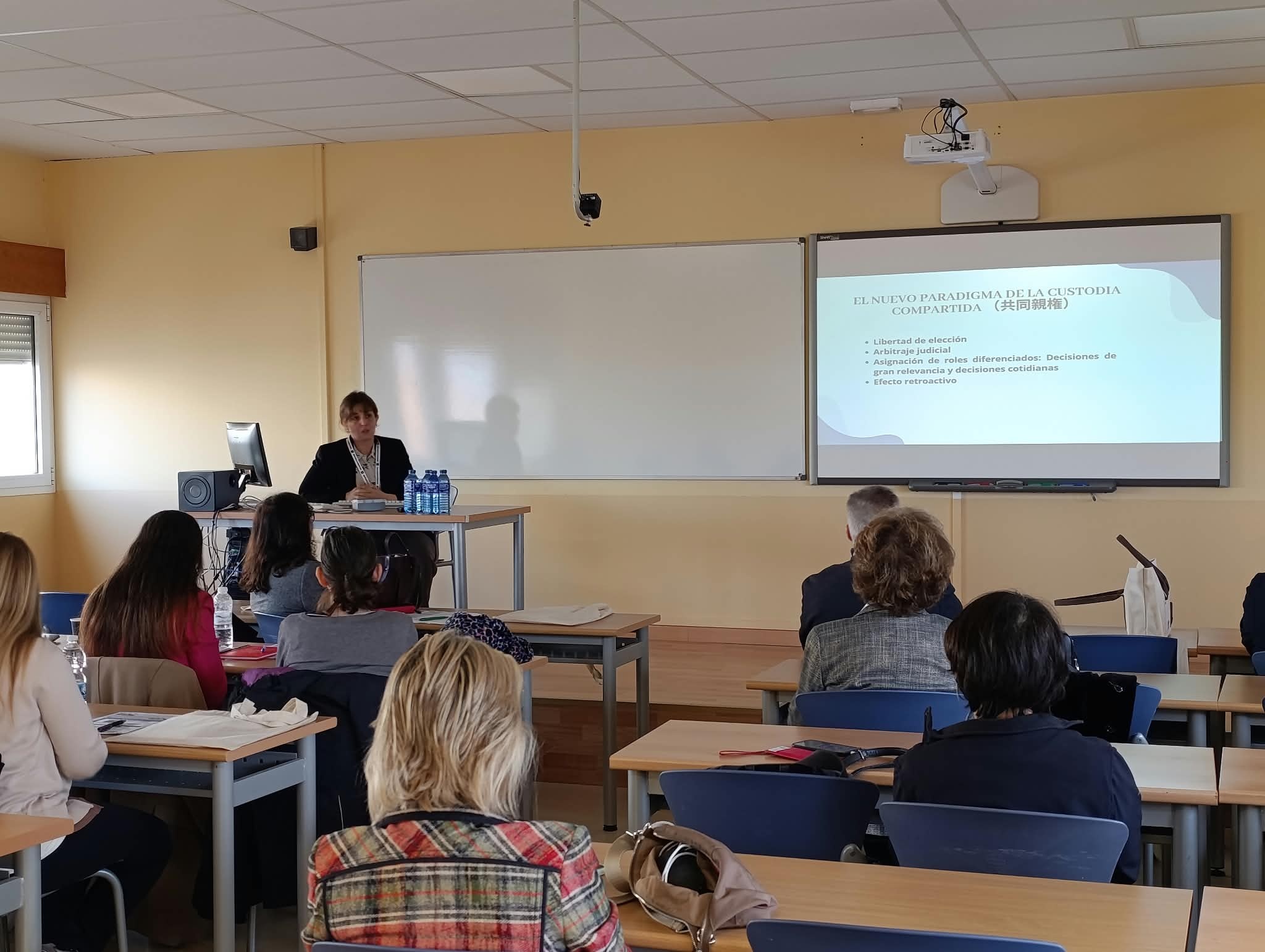 Charla divulgativa sobre el papel de la mujer en la sociedad japonesa