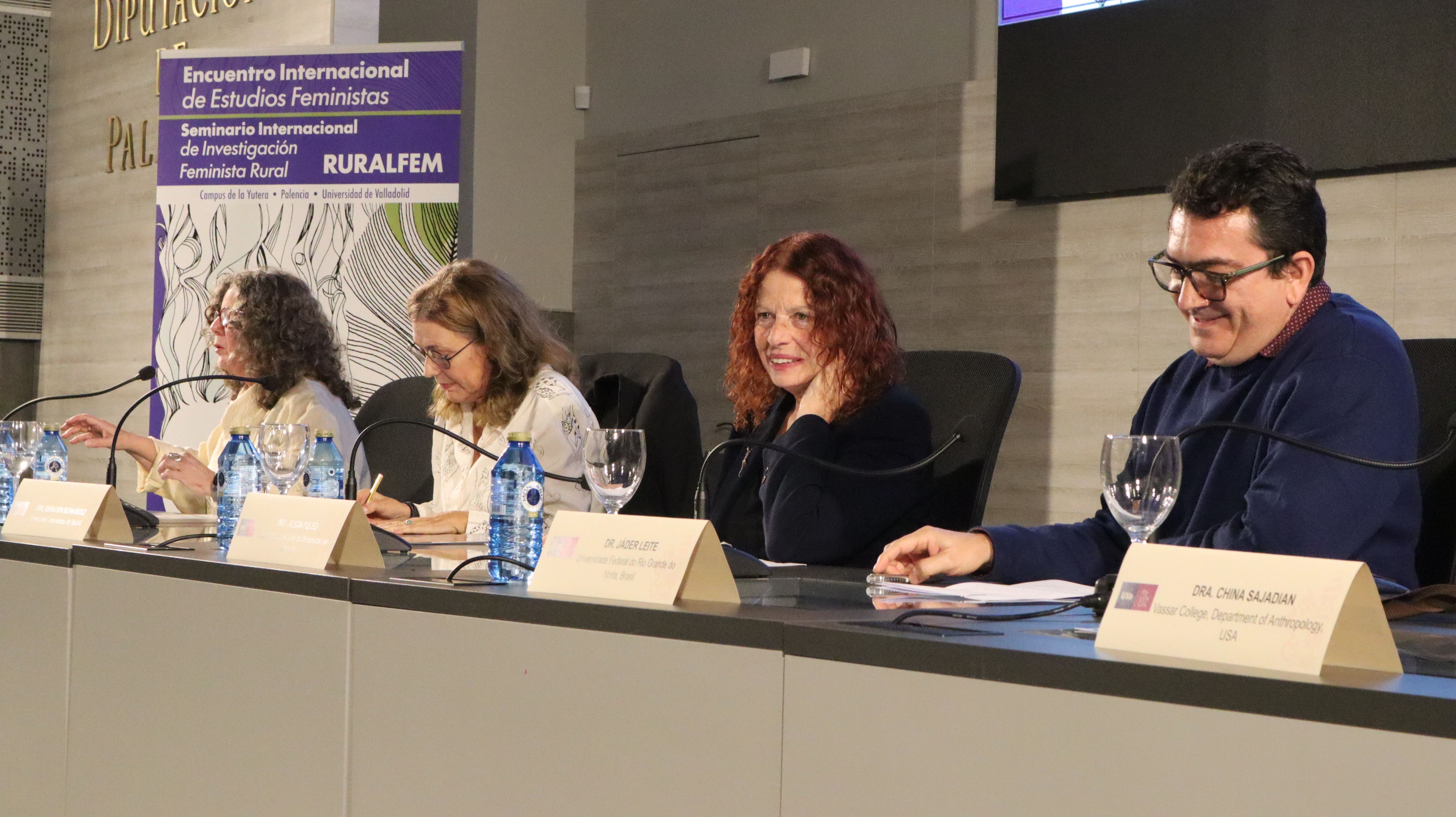 La primera sesión plenaria reunió a expertos nacionales e internacionales.