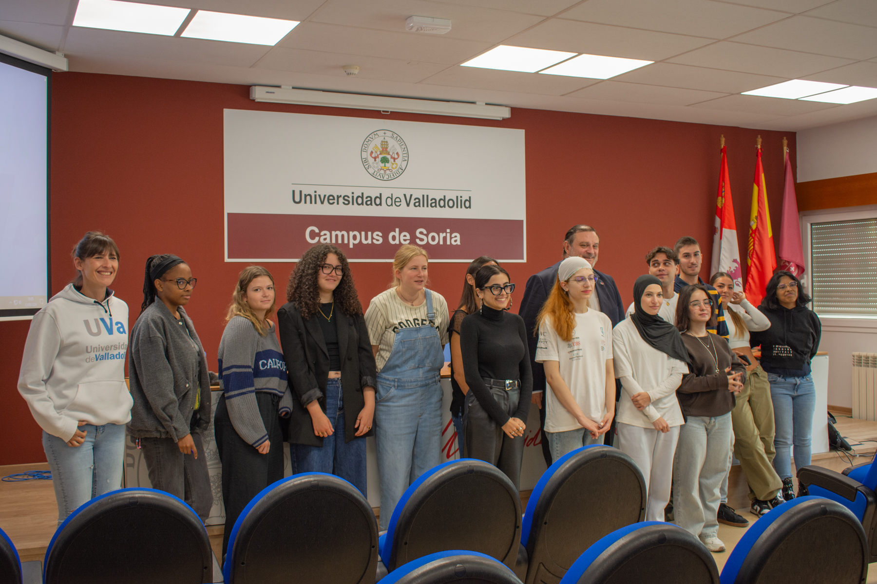 Estudiantes Erasmus en el acto de bienvenida