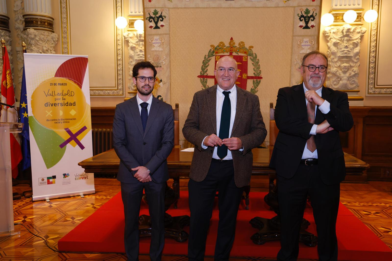 Reconocimiento al catedrático de Derecho Constitucional de la UVa Fernando Rey en el Día de la Eliminación de la Discriminación Racial y Étnica
