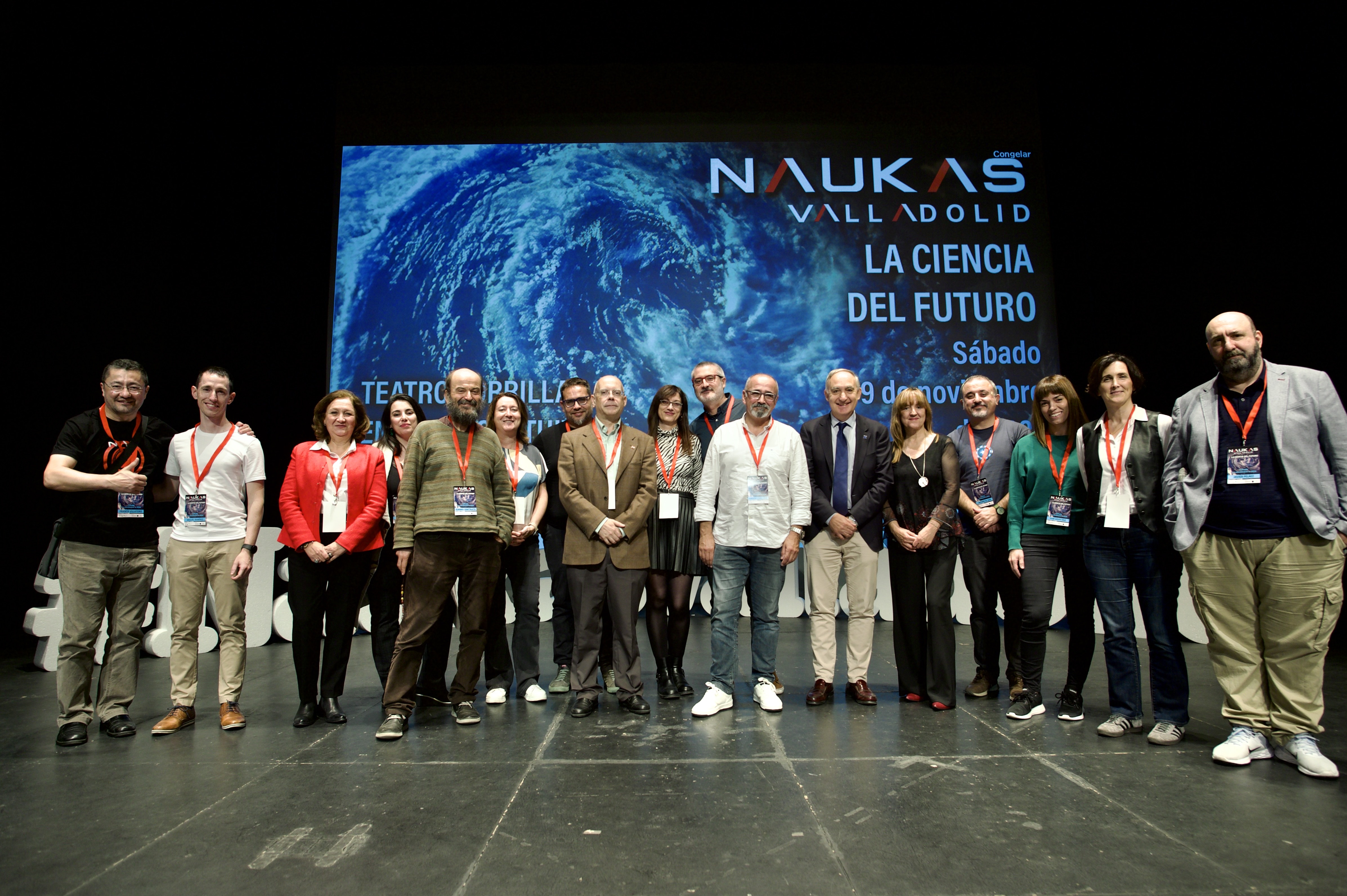 Foto de familia con ponentes y autoridades