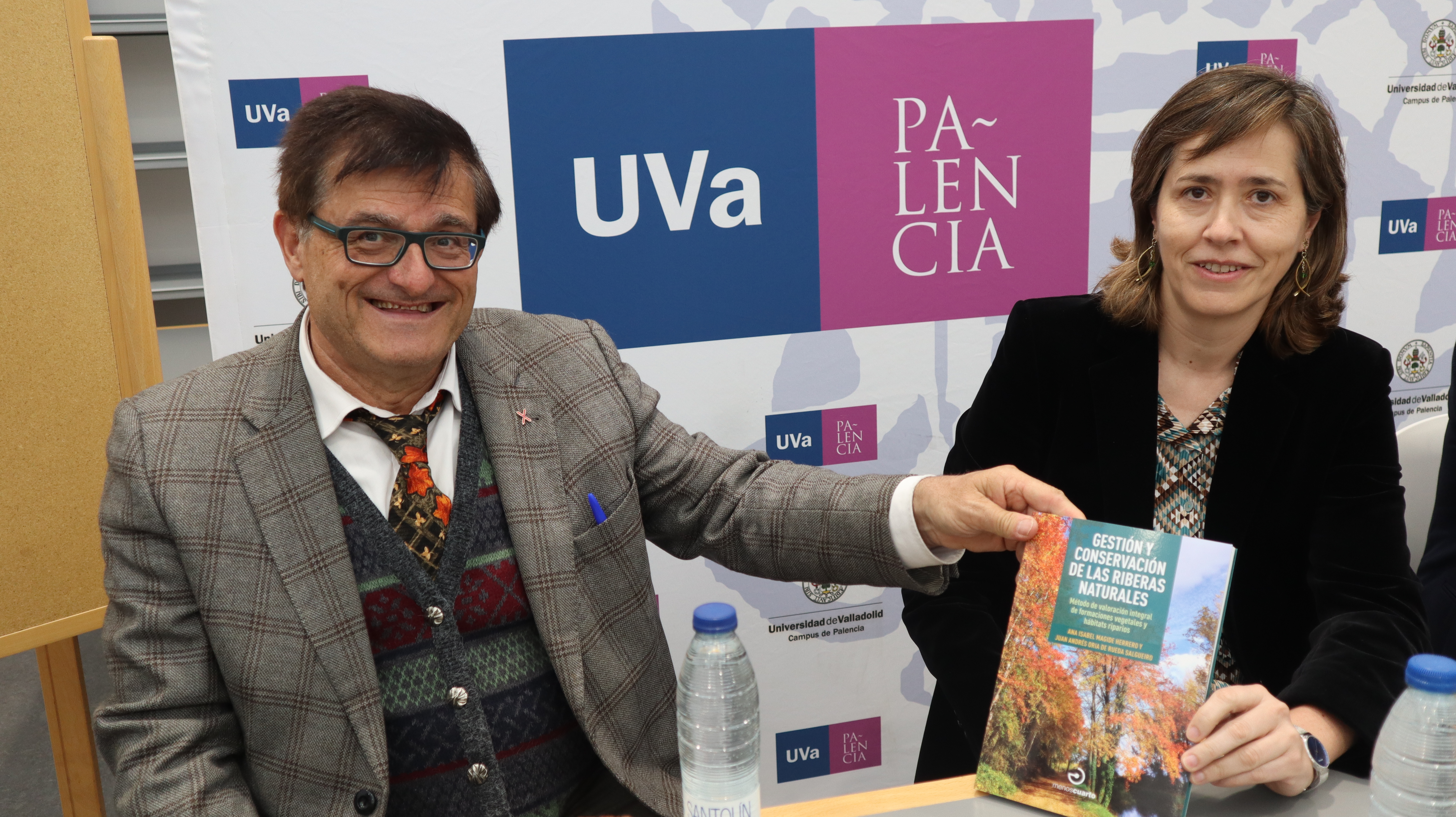 Juan Andrés Oria de Rueda Salgueiro y Ana Isabel Magide Herrero, autores del libro, durante la presentación