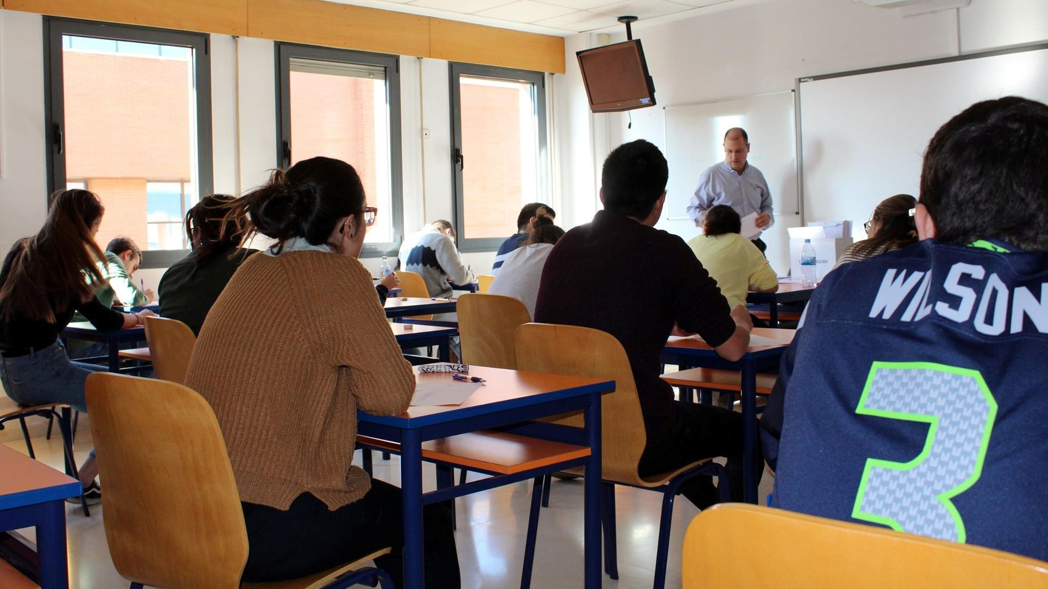 Estudiantes del Centro de Idiomas de la UVa, durante un anterior examen