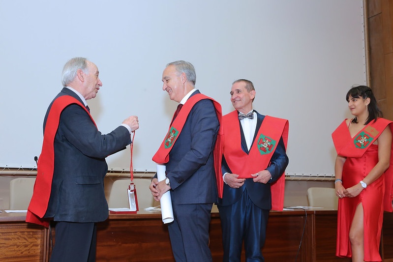 El Colegio Mayor Santa Cruz nombra Colegial de Honor al Rector de la Universidad de Valladolid