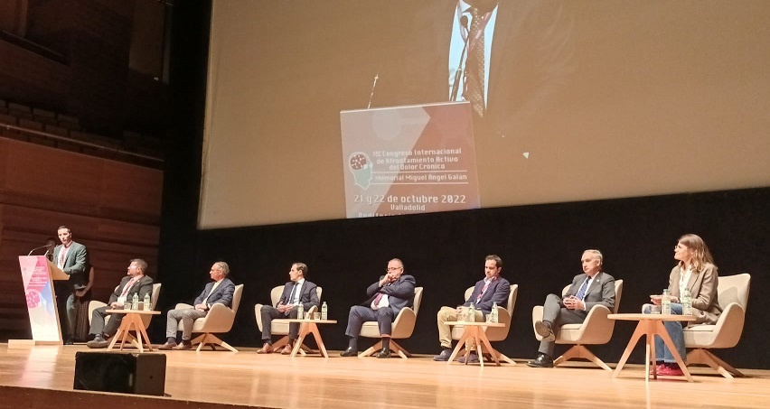 El rector Antonio Largo (segundo derecha) junto a Federico Montero, impulsor con Miguel Ángel Galán de la Unidad