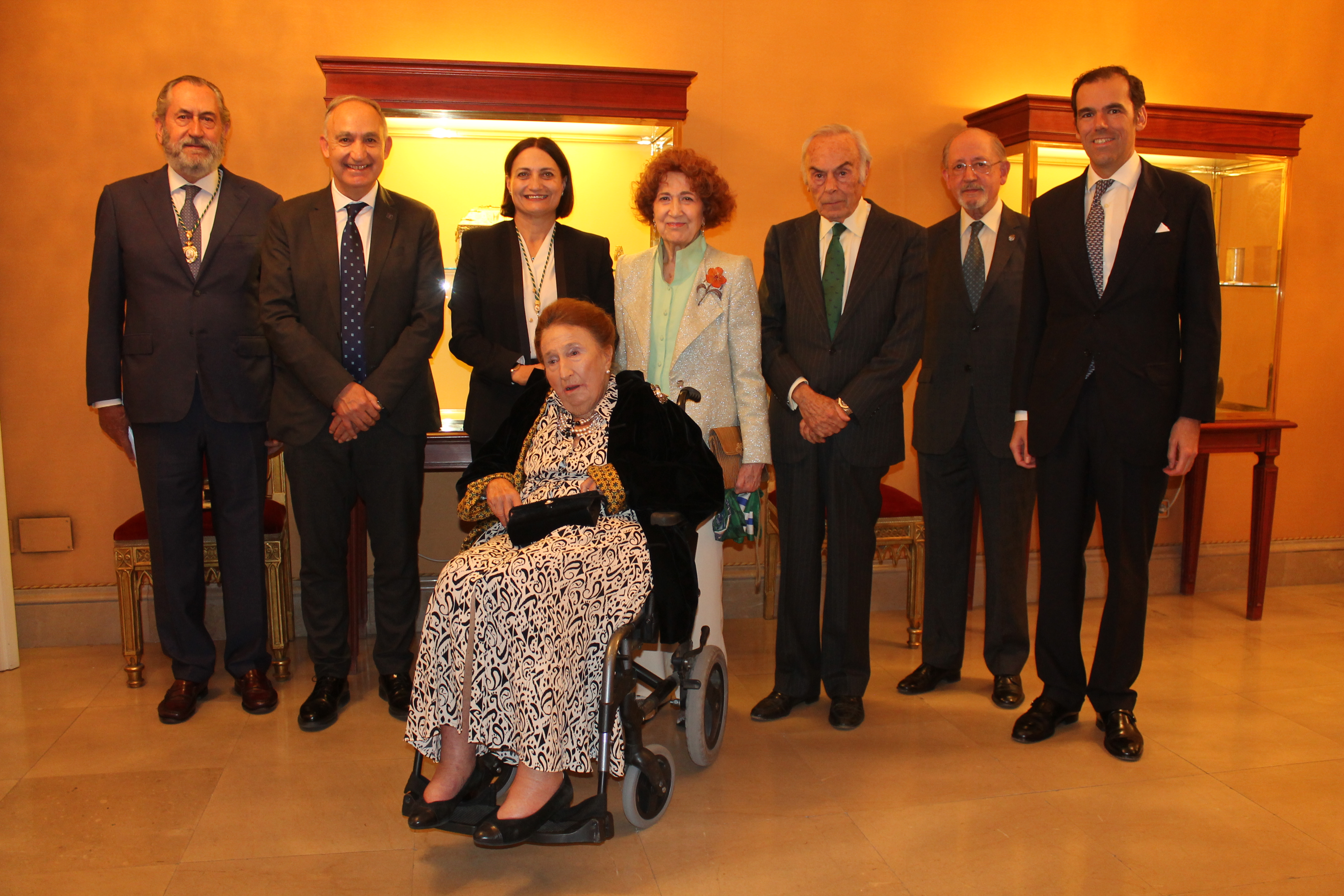 El catedrático Luis Ribot toma posesión como nuevo titular de la Cátedra Luis García de Valdeavellano