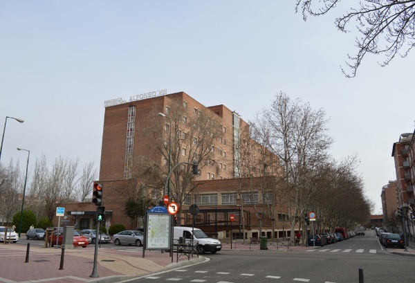 Residencia Universitaria Alfonso VIII situada en la Calle Real de Burgos
