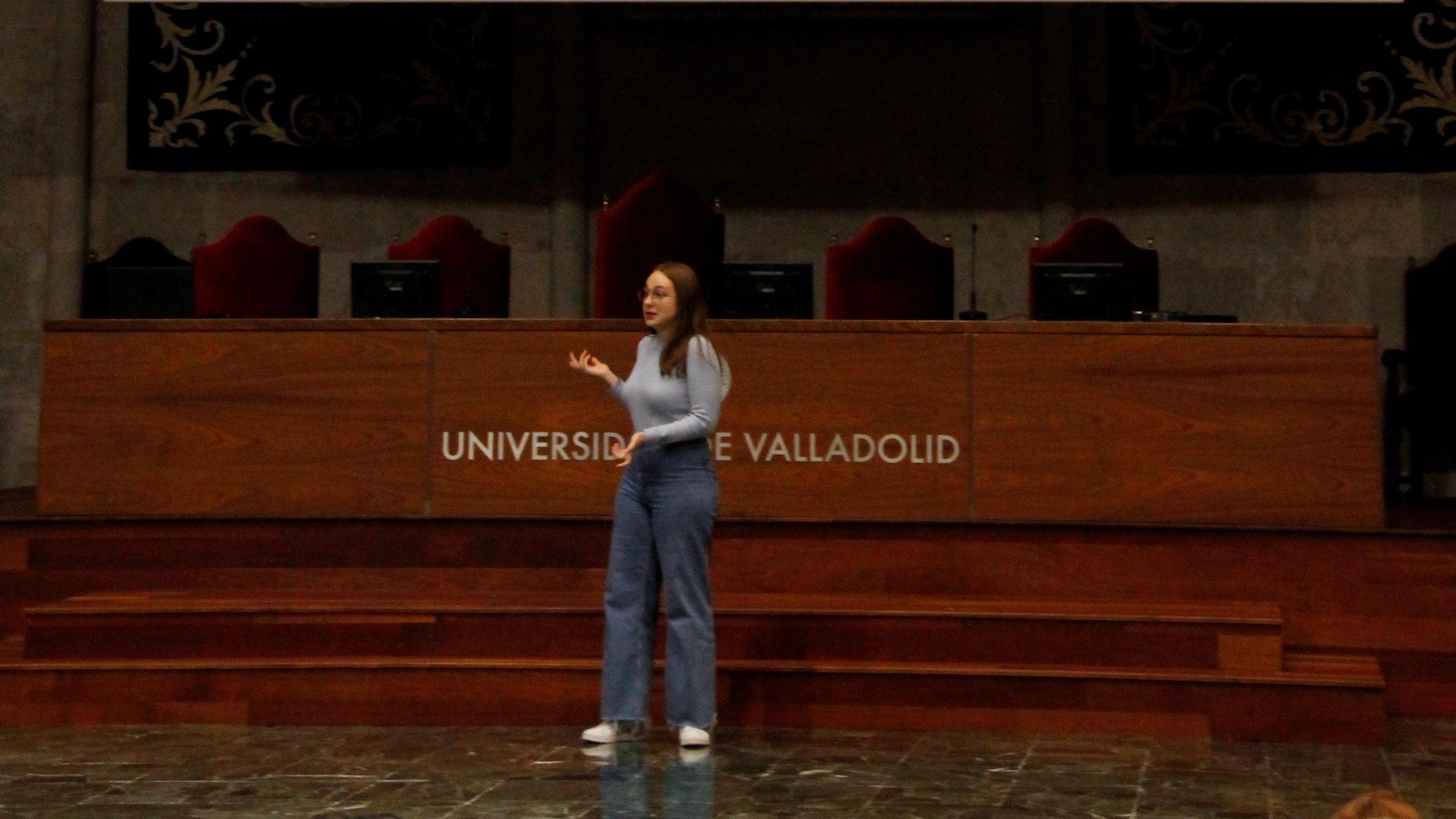 Beatriz Marceñido, ganadora del premio del público e investigadora predoctoral en el Programa de Doctorado en Ciencias de la Visión