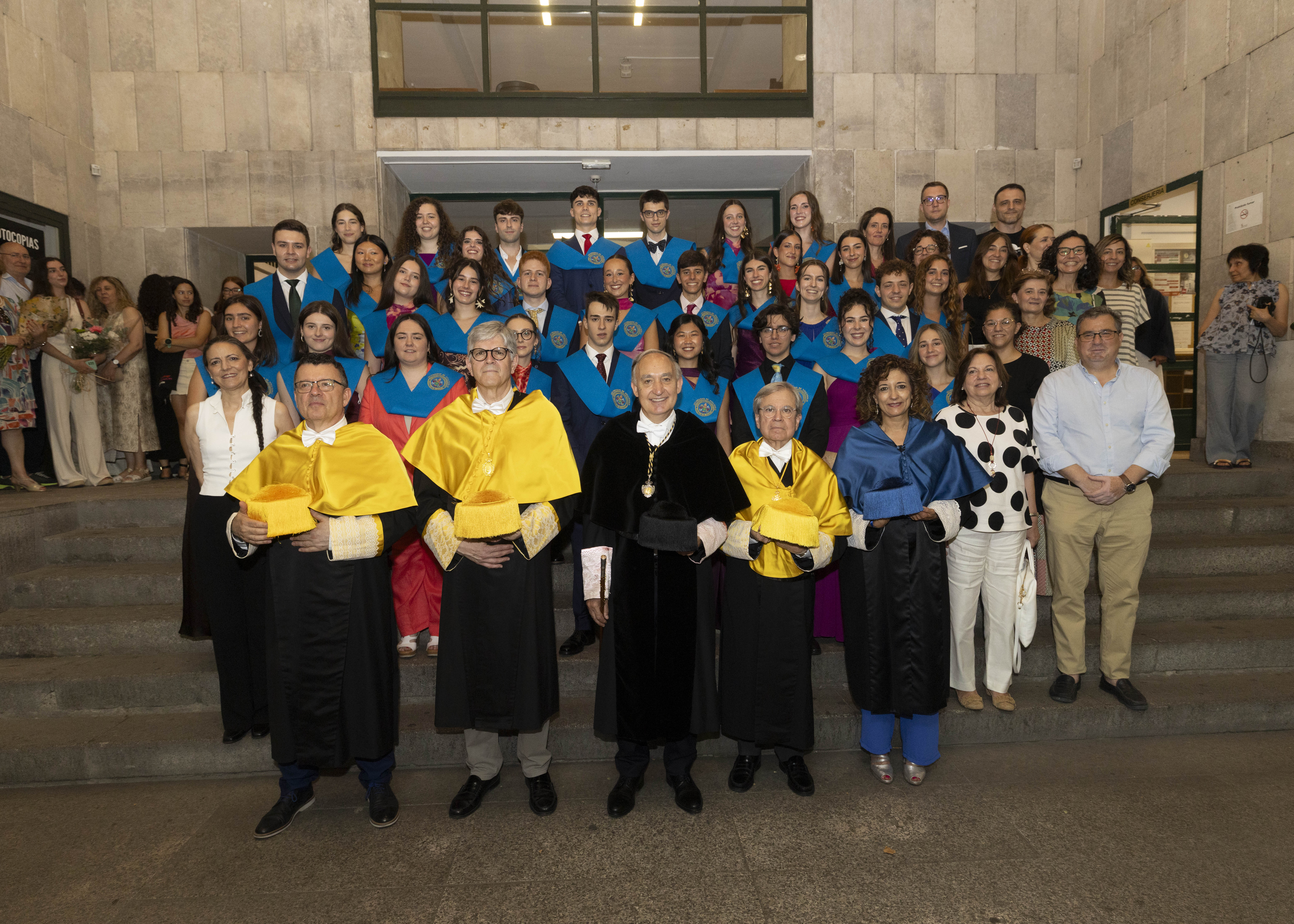 Biomedicina y Terapias Avanzadas celebra la graduación de su primera promoción