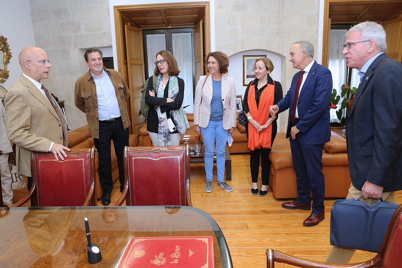 Visita de la presidenta del CSIC a la Universidad de Valladolid para ultimar el convenio que supondrá la refundación del IBGM