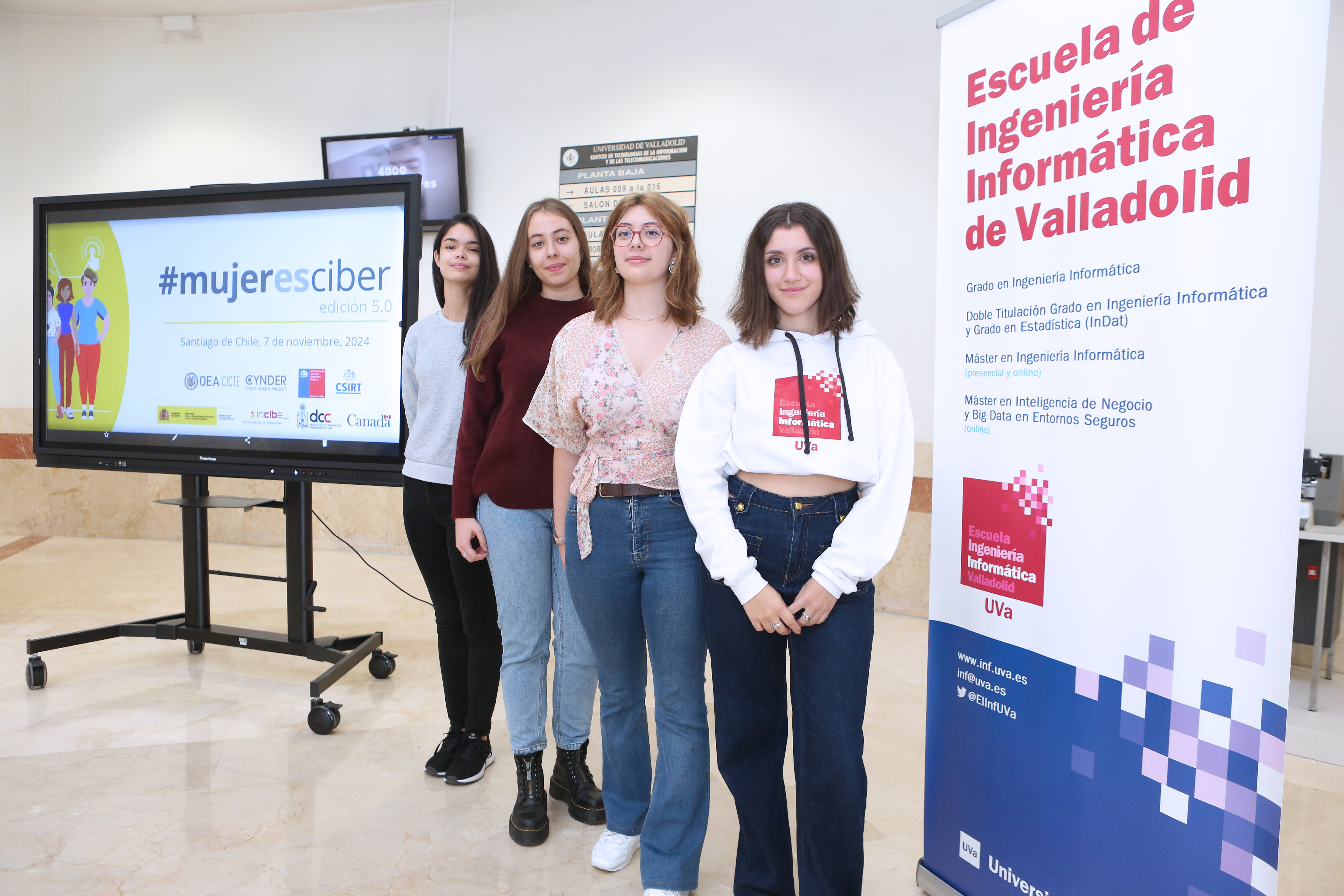 Las cuatro representantes de la Universidad de Valladolid en el foro #Mujeresciber