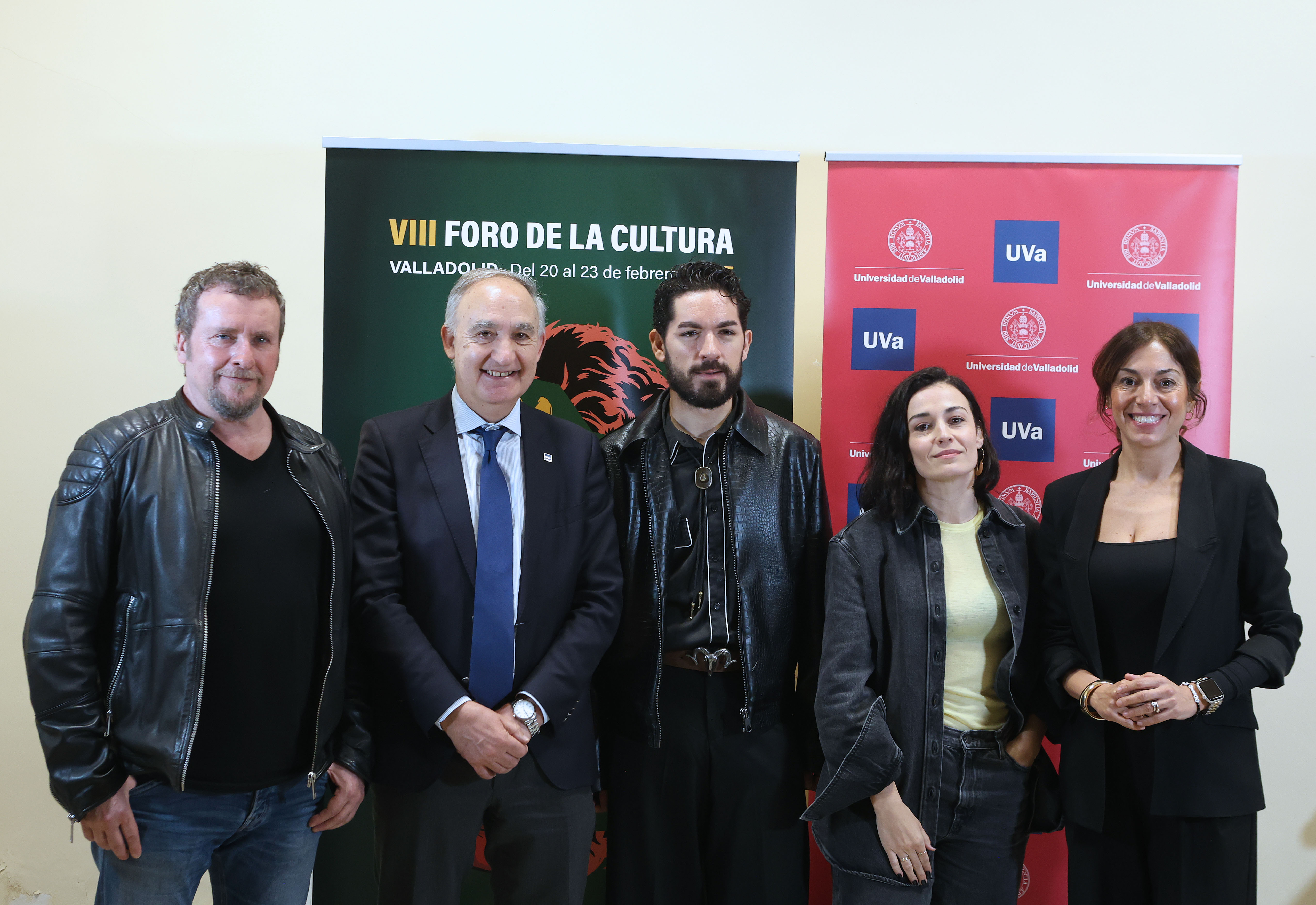 El Rector, Antonio Largo y la Vicerrectora de Comunicación, Cultura y Deporte, Rebeca San José acudieron a la conversación "El pánico a escena"