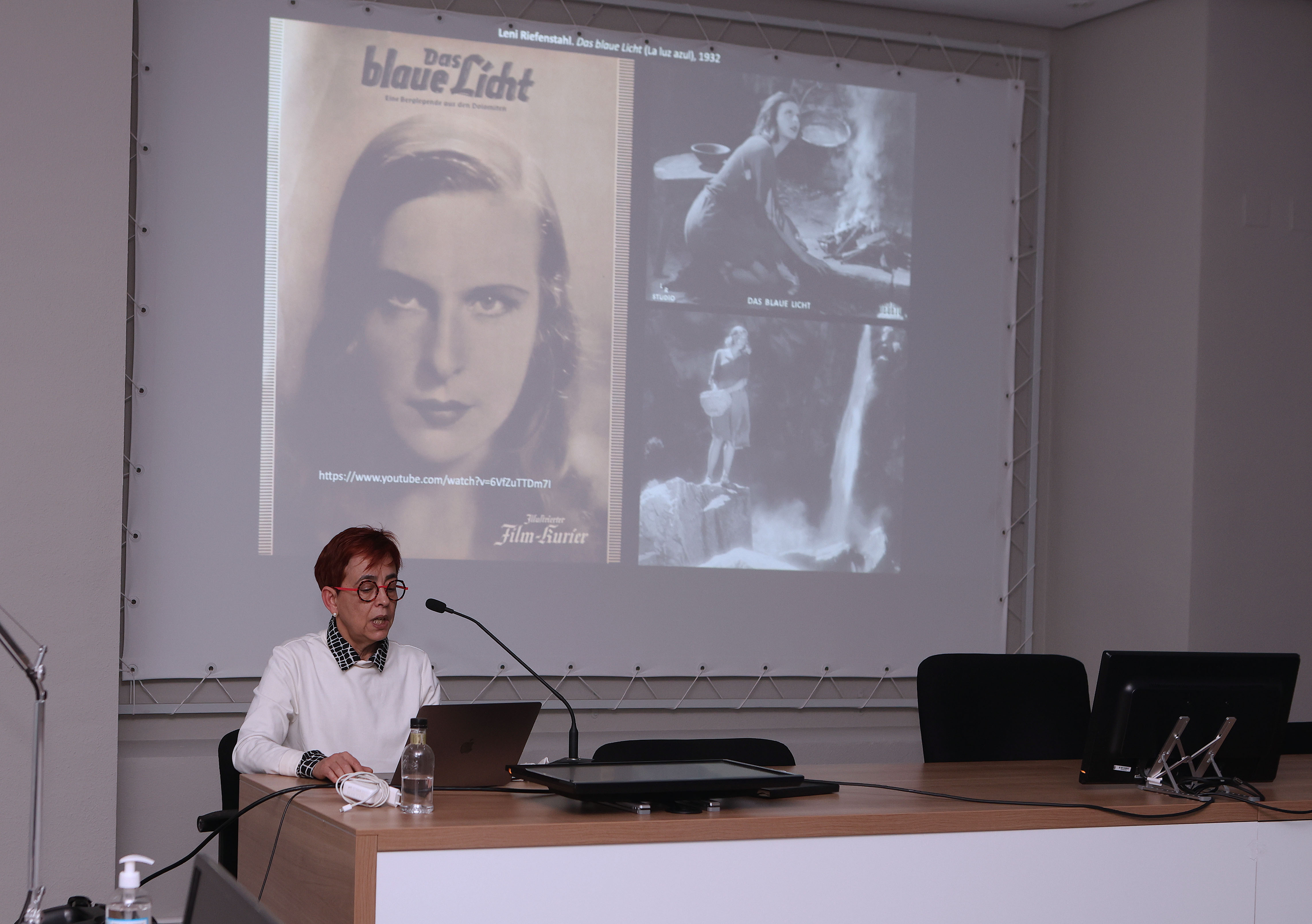La profesora Josefina González Cubero analizó la obra y relevancia de la alemana Leni Riefenstahl, una de las figuras más controvertidas del cine del siglo XX