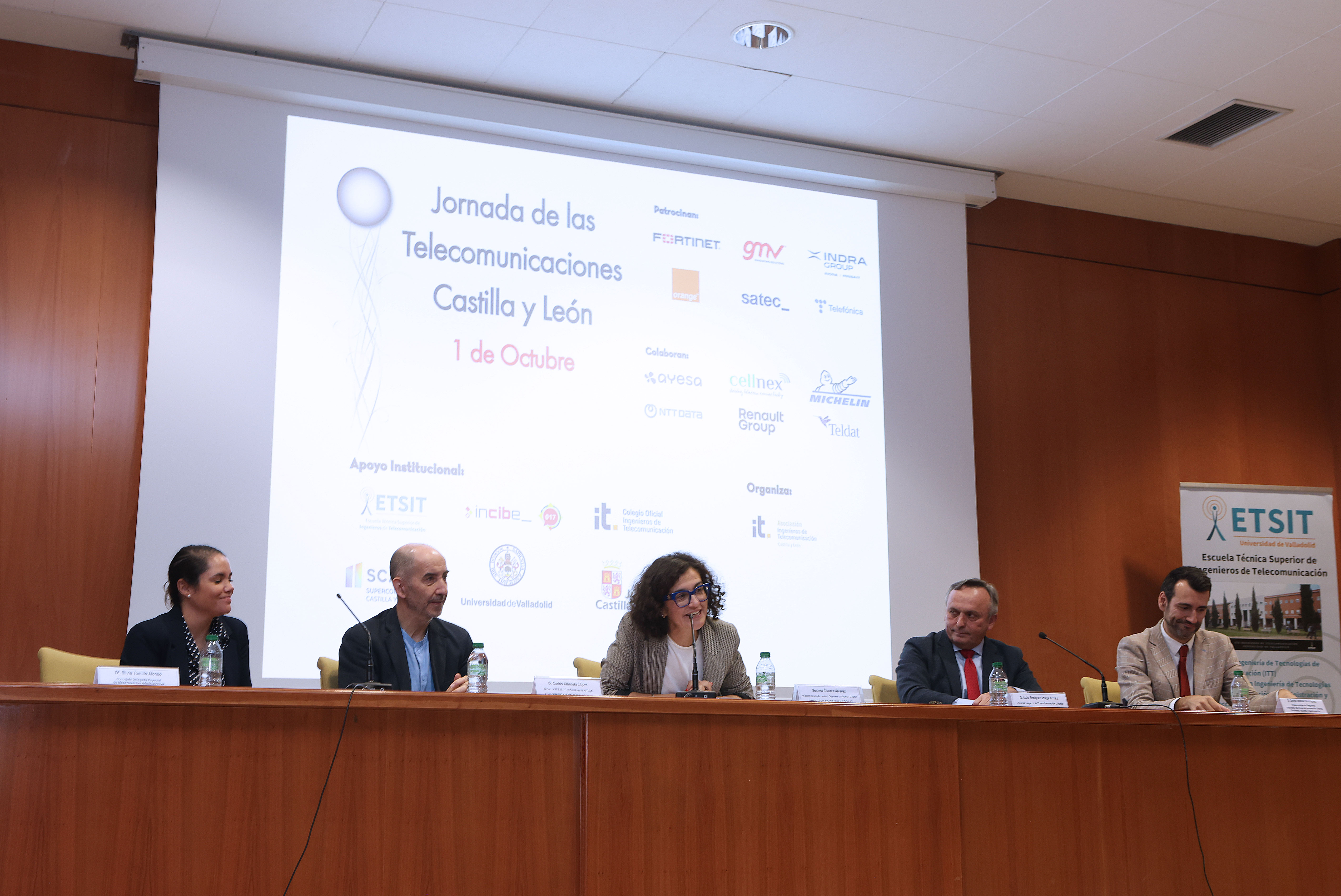 De izquierda a derecha: Silvia Tomillo, Carlos Alberola, Susana Álvarez, Luis Enrique Ortega y David Esteban