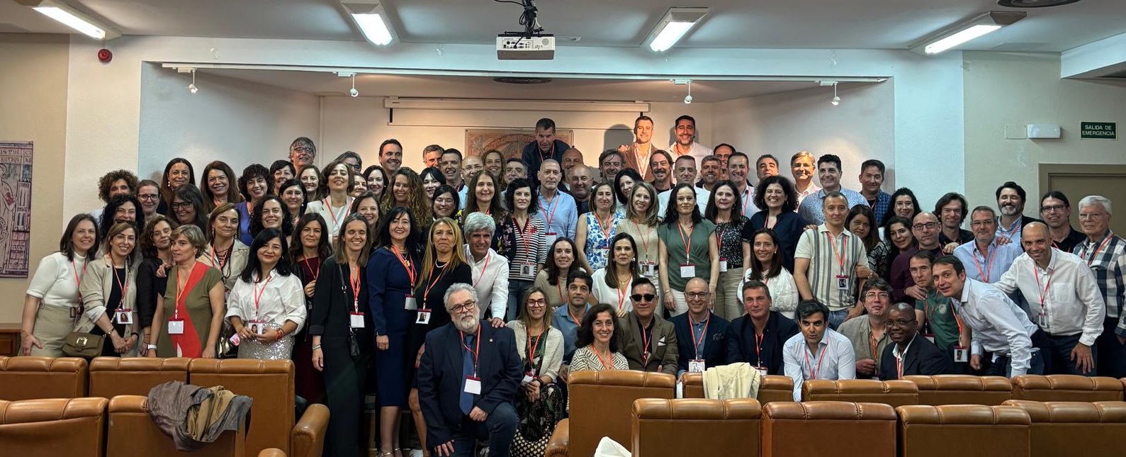 Foto de familia de los exresidentes durante su encuentro en la R.U Alfonso VIII