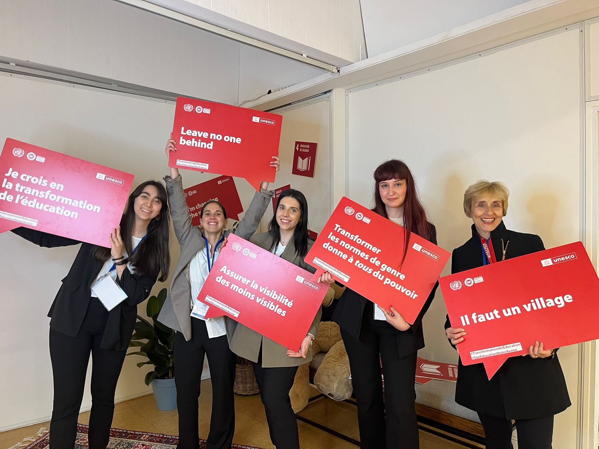 Participantes en el Foro sobre educación inclusiva organizado en París por la UNESCO