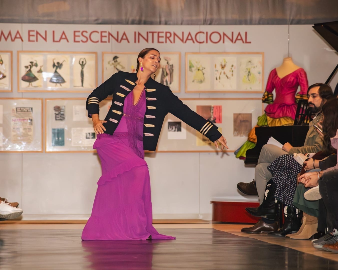 Desfile benéfico a favor de la Asociación Enfermos Alzheimer celebrado en el Museo Mariemma