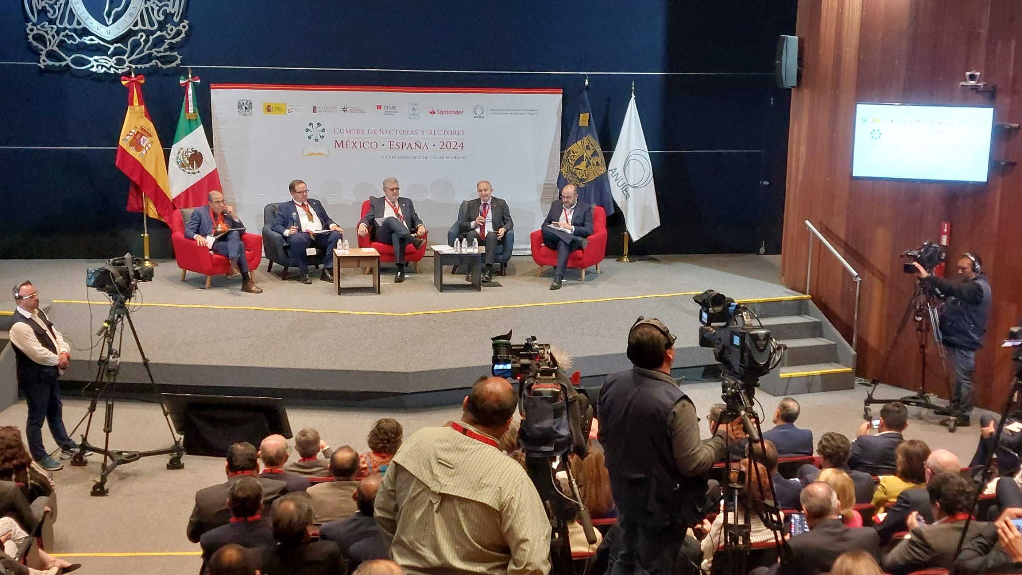 Intervención del rector de la UVa en la sesión de trabajo: "Instituciones de educación superior como espacios de encuentro de España y México, ayer, hoy y mañana"