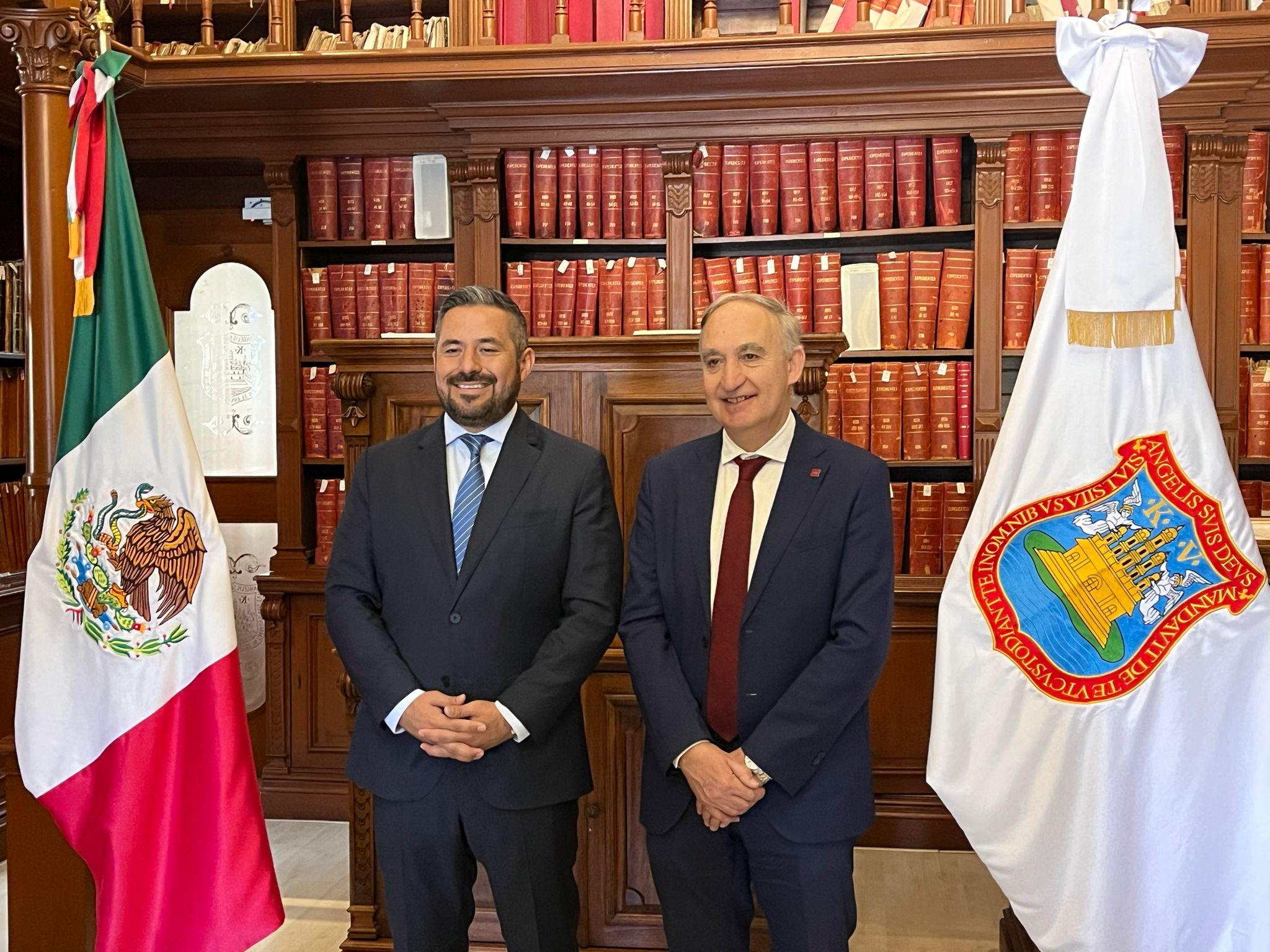 El rector, Antonio Largo, y el alcalde de Puebla, Adán Domínguez Sánchez