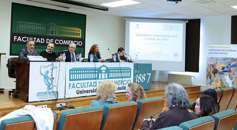 De izquierda a derecha, Juan Manuel Guimerans, Félix Sanz Sastre, Luis César Herrero (moderador), Raquel Puente Robles y Rodrigo Gallego García