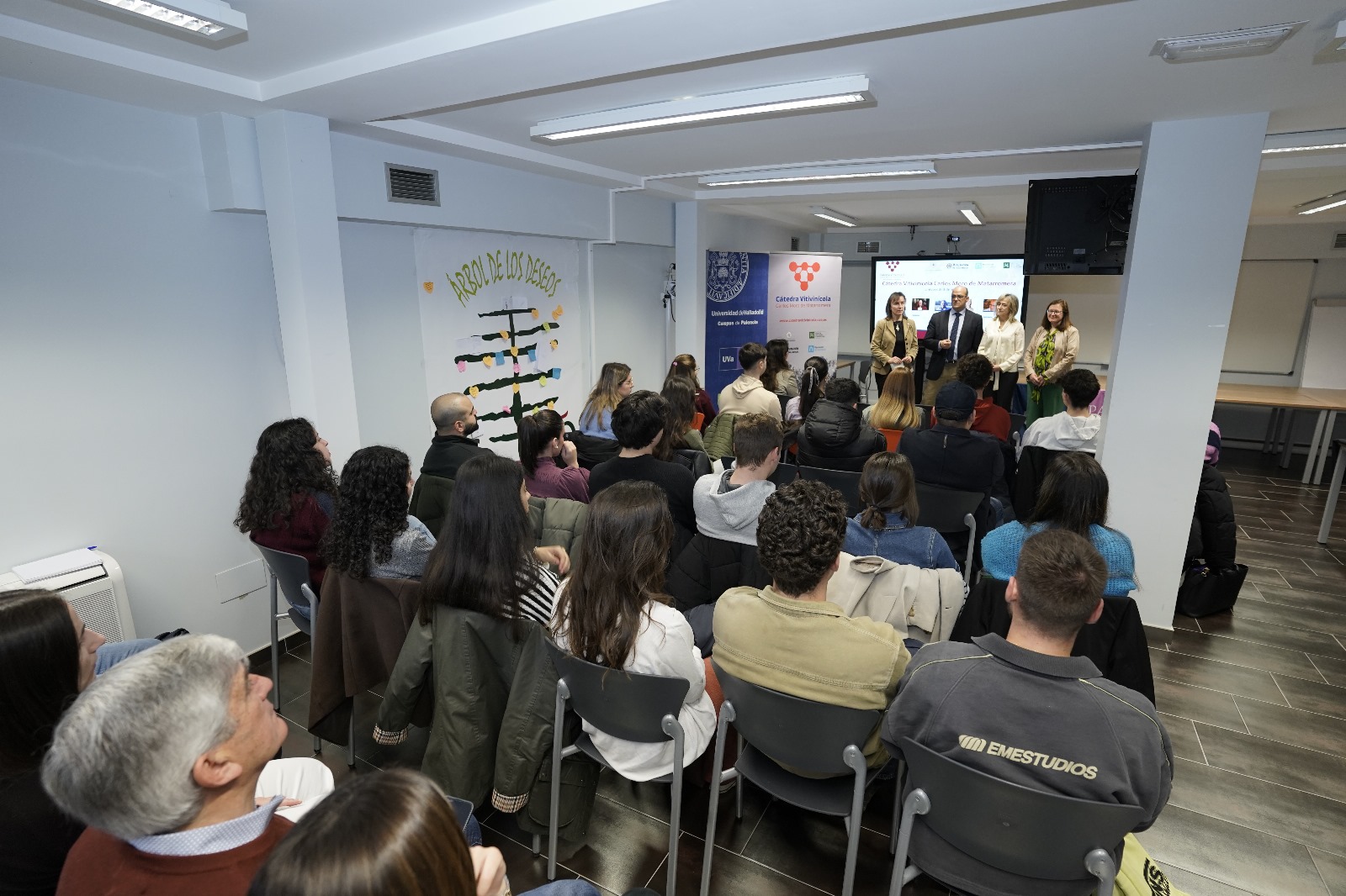 Imágenes de la jornada en el campus de Palencia