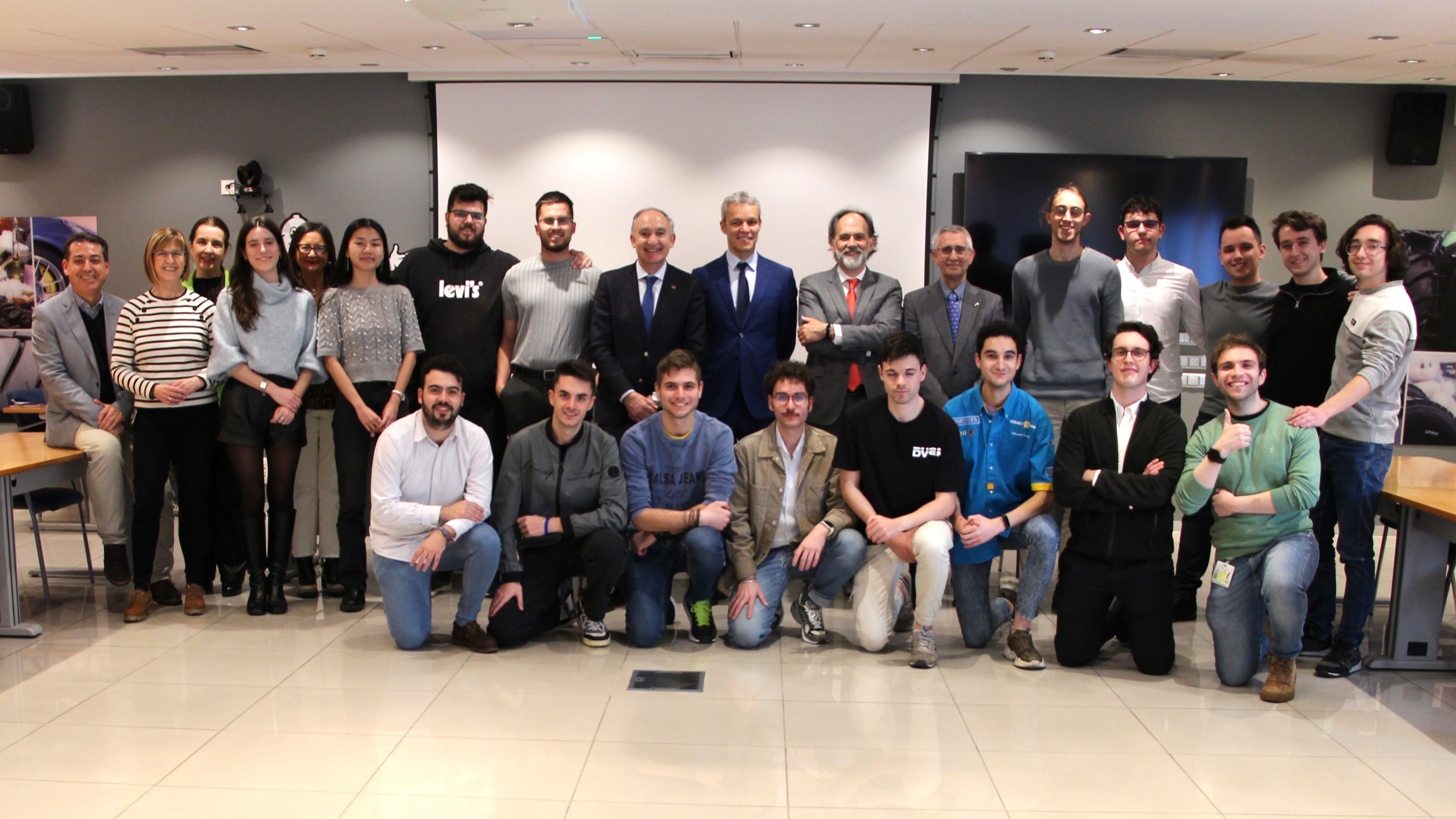 Clausura de la XXI edición de los seminarios de formación UVa-Michelin