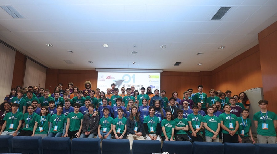 Foto de familia de los participantes
