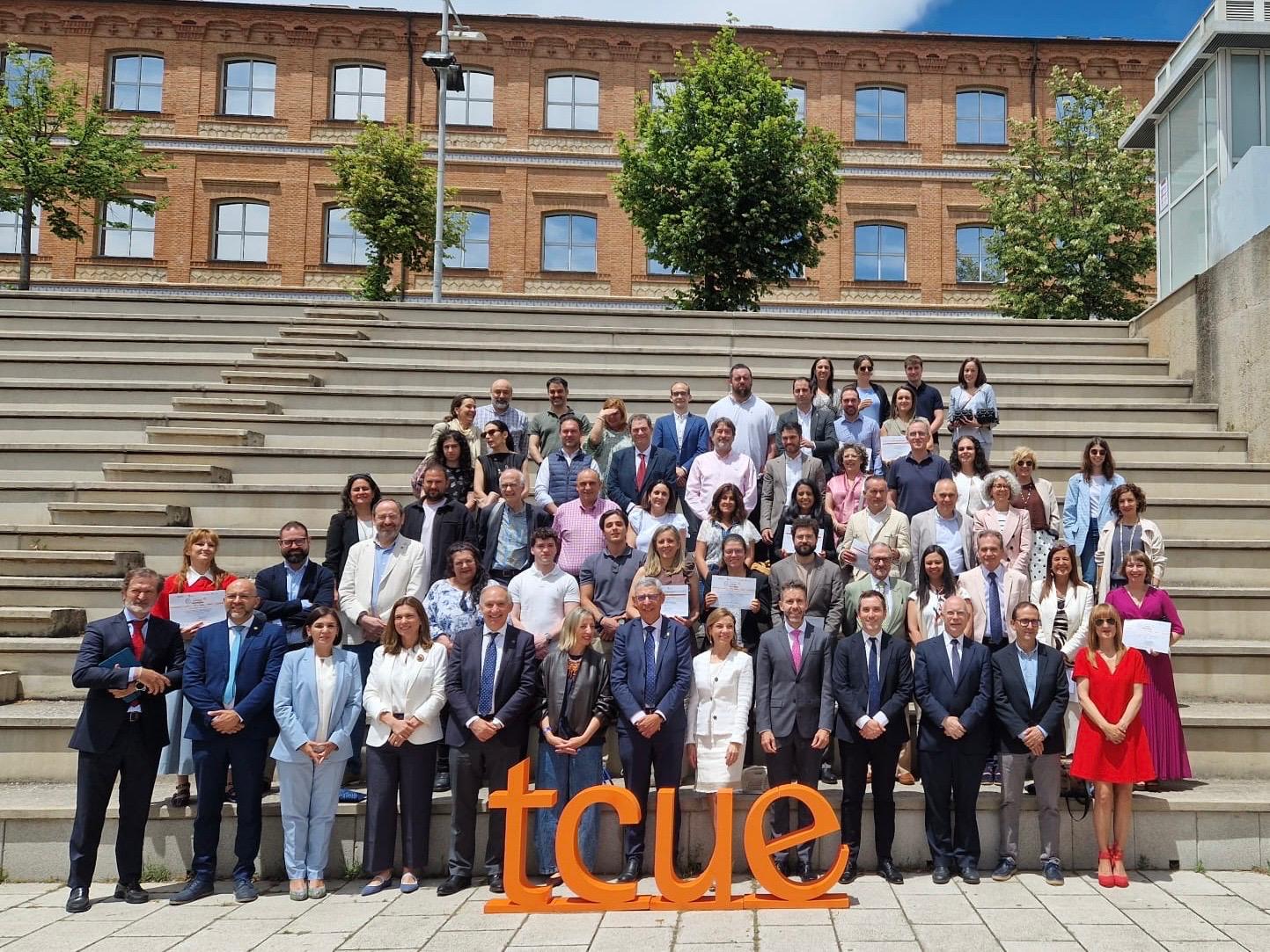 Foto de familia tomada durante la entrega de premios en el Campus Viriato. Imagen de FUESCyL.