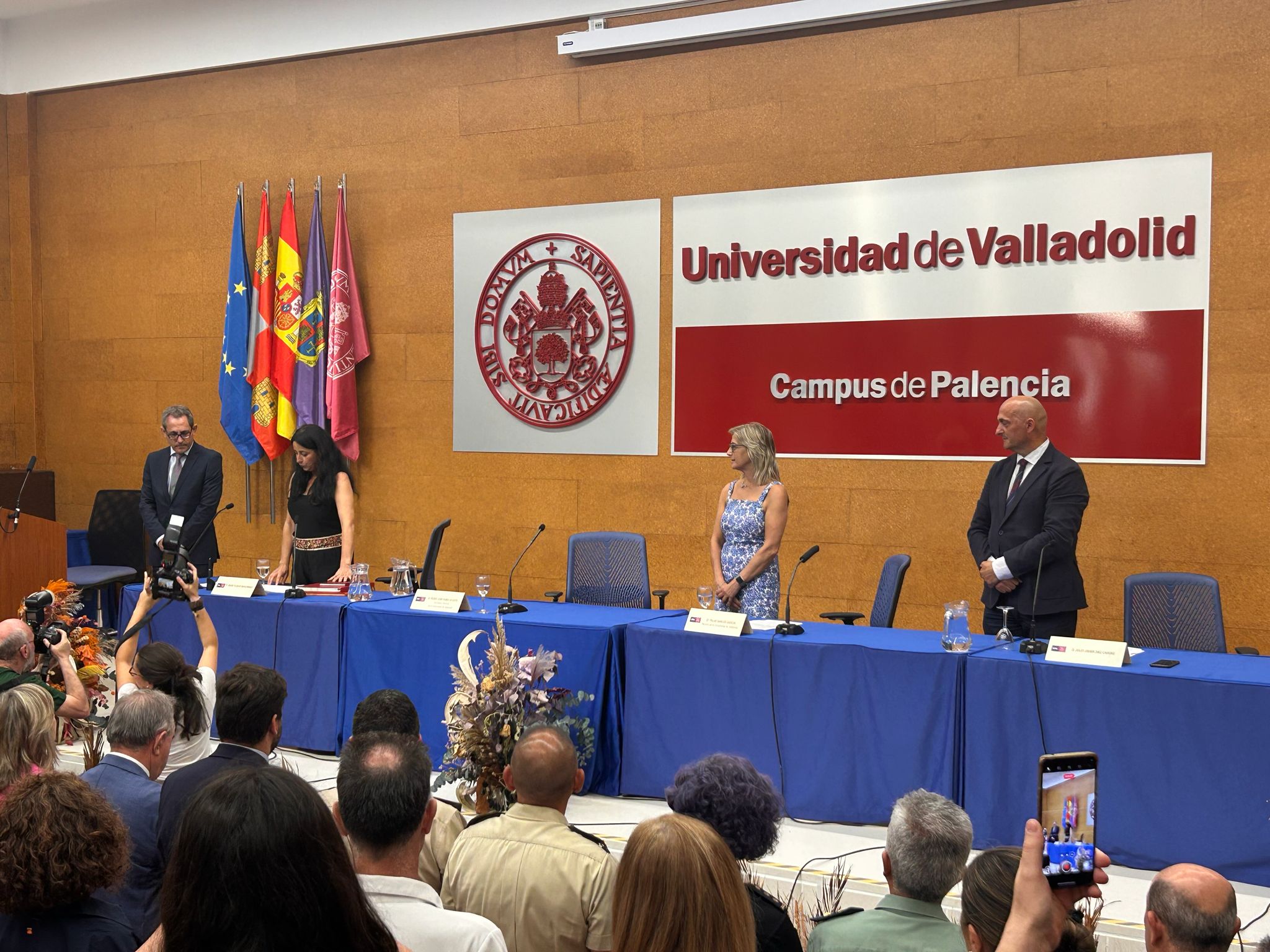 La nueva rectora, Pilar Garcés, ha presidido el acto de toma de posesión celebrado en el Campus La Yutera