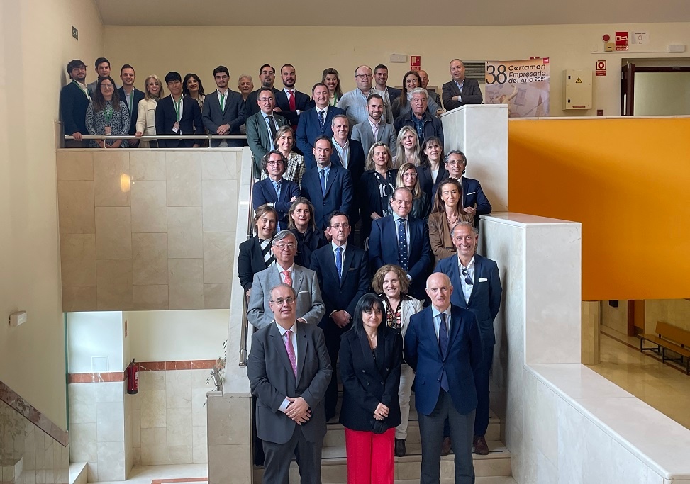 Foto de Famila del acto de entrega de Premios Empresario del Año