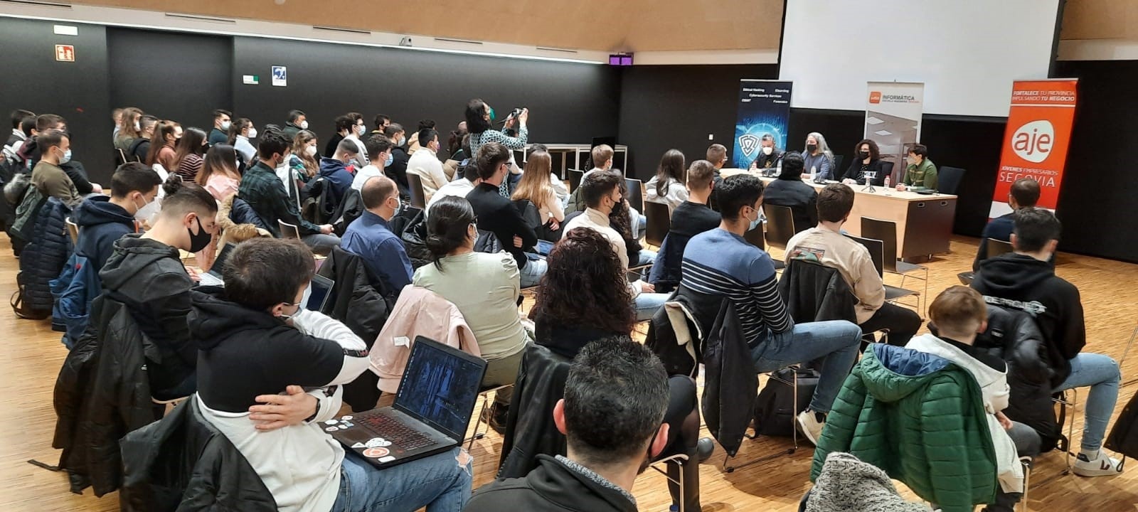 Público asistente en los talleres
