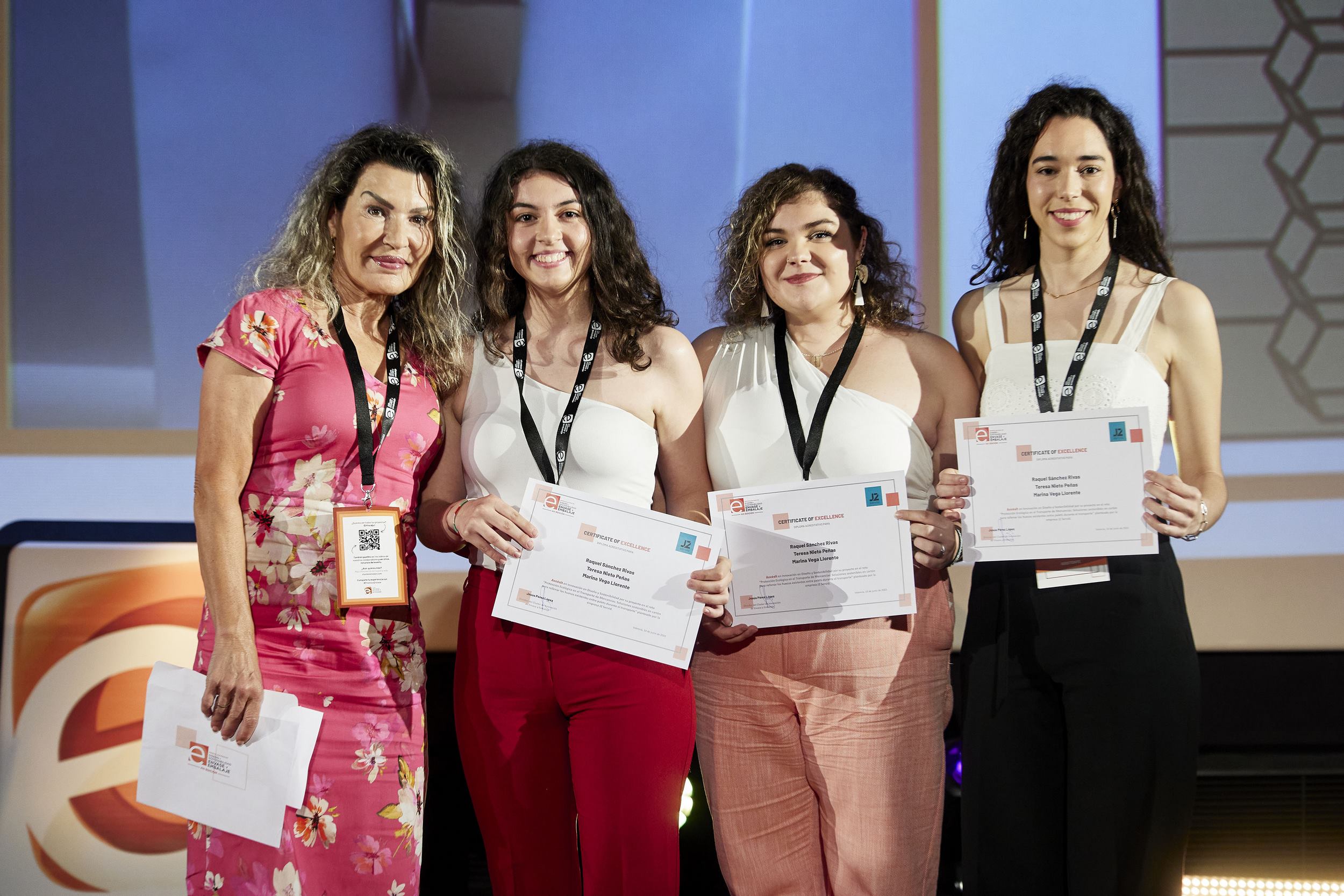 Raquel Sánchez, Teresa Nieto y Marina Vega