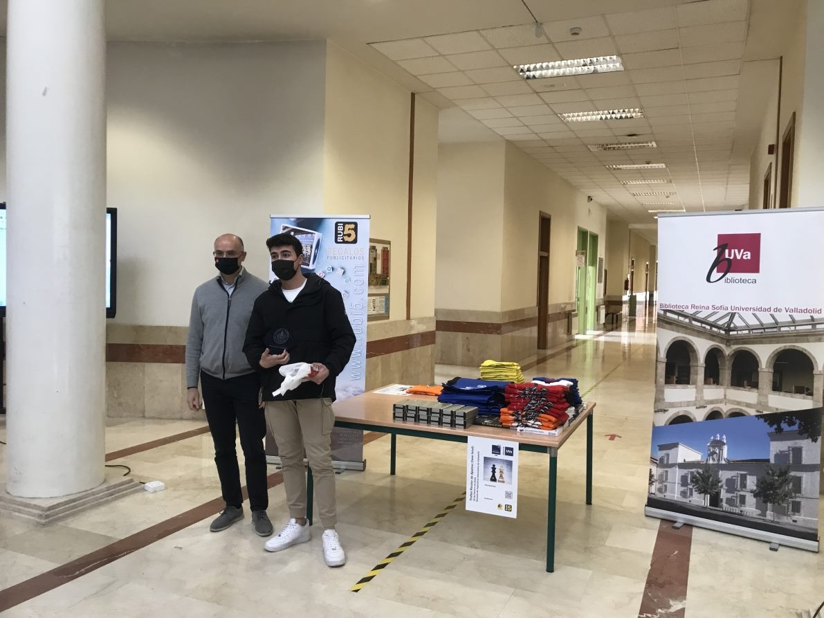 Cuarenta estudiantes se disputan el Trofeo Rector de Ajedrez 2022