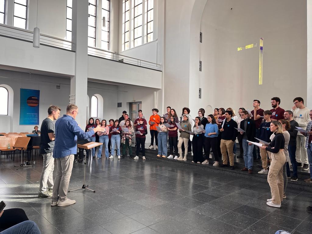 El Coro de la Universidad de Valladolid participa en el Walking in Beauty Festival en Berlín