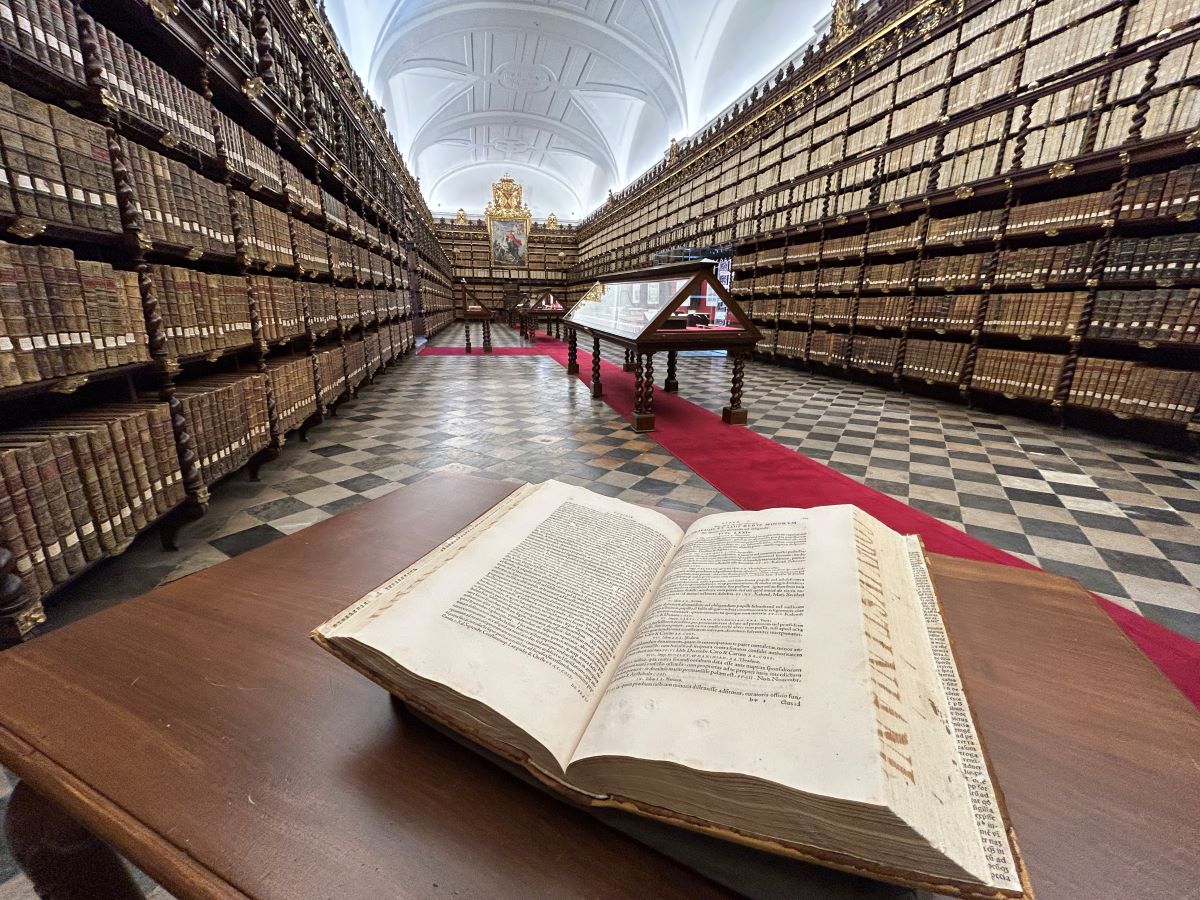 Biblioteca_Historica