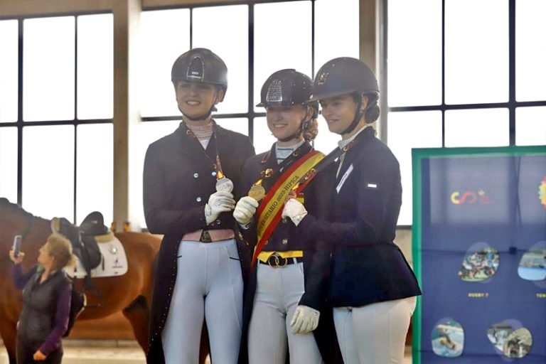 Carla Ugena, oro en Doma Clásica