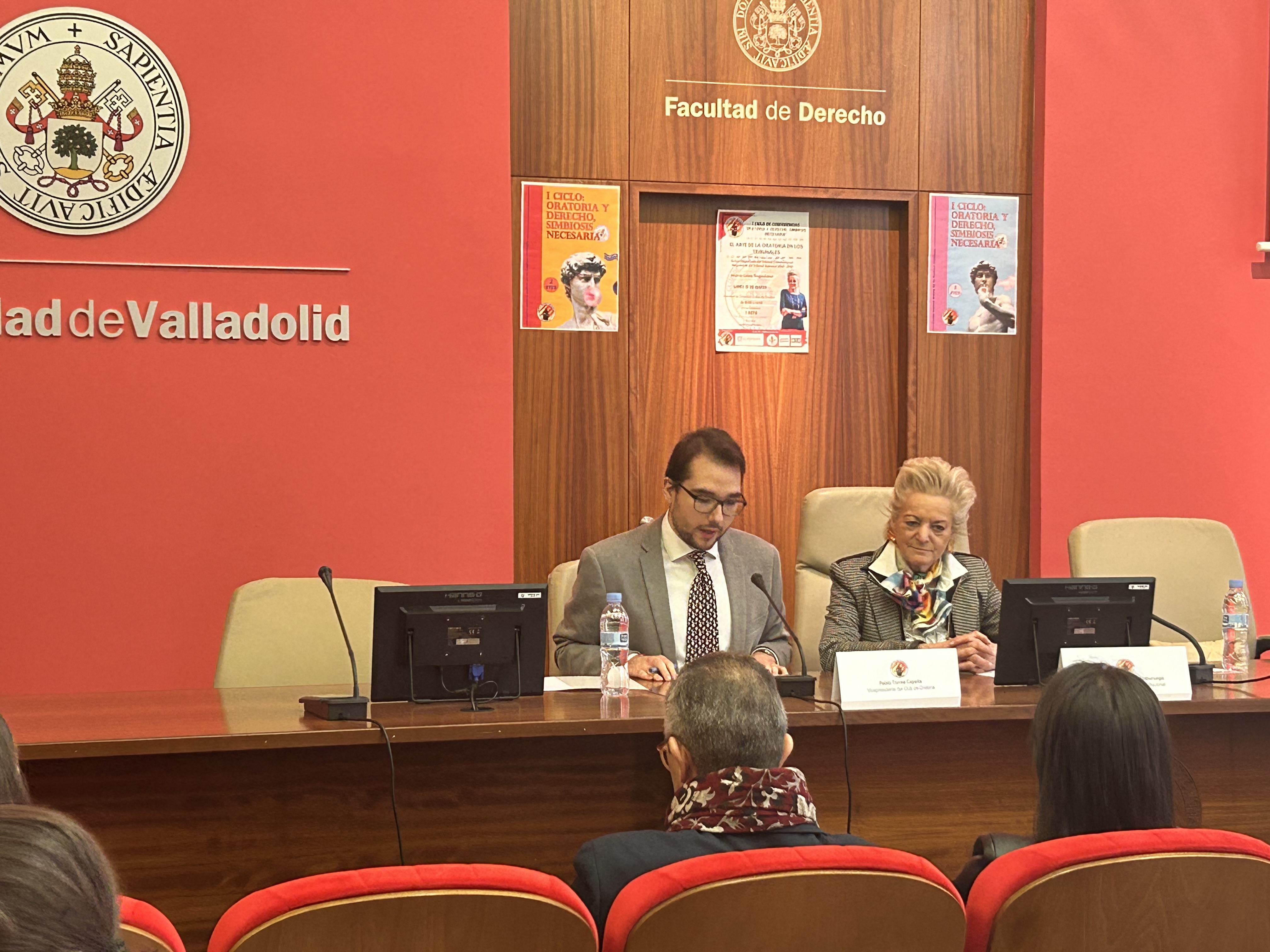 María Luisa Segoviano, durante su intervención en el seminario en la Facultad de Derecho