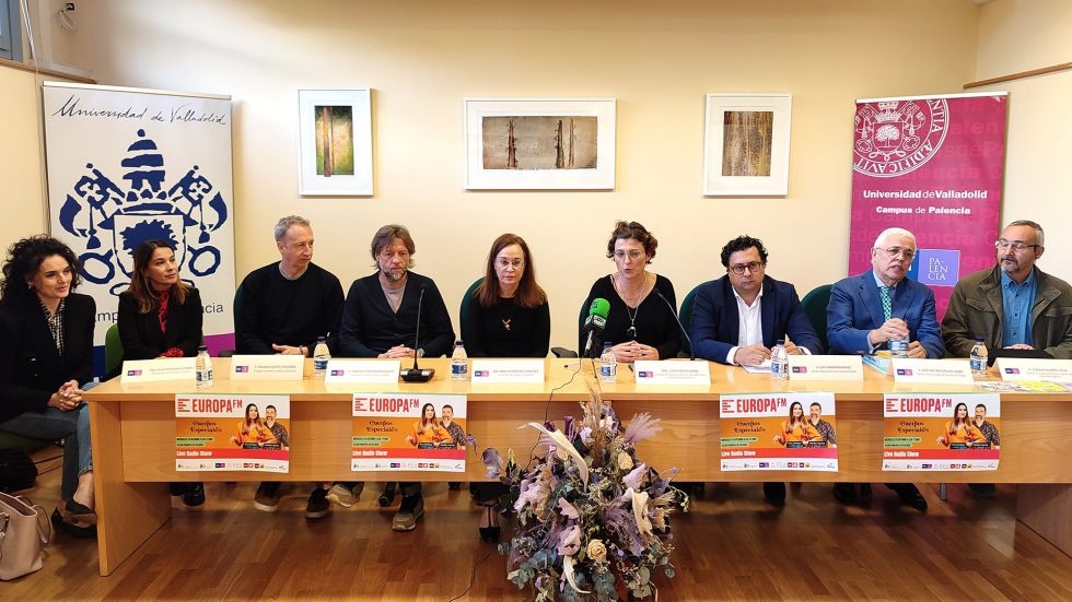 Presentación de la actividad el pasado 17 de octubre, con autoridades de la Universidad de Valladolid (Campus de Palencia) y del Ayuntamiento de Palencia