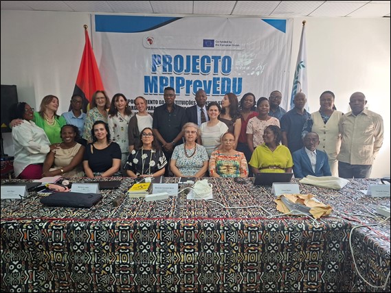 Reunión del proyecto MPIPrevEdu realizada en la ciudad angoleña de Sumbe