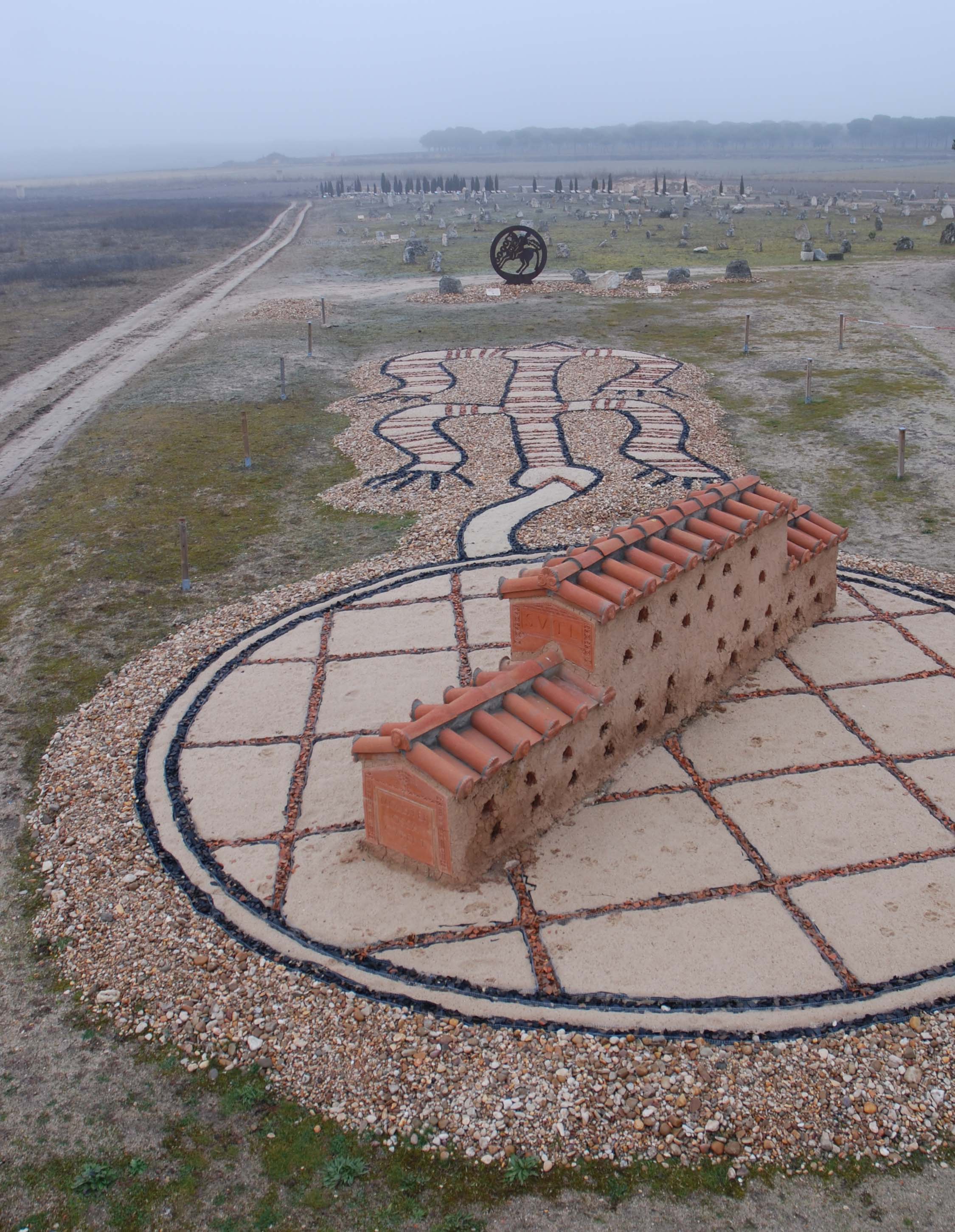 Memorial vacceo, que representa un columbario (en los cementerios antiguos, conjunto de nichos donde colocaban las urnas cinerarias)