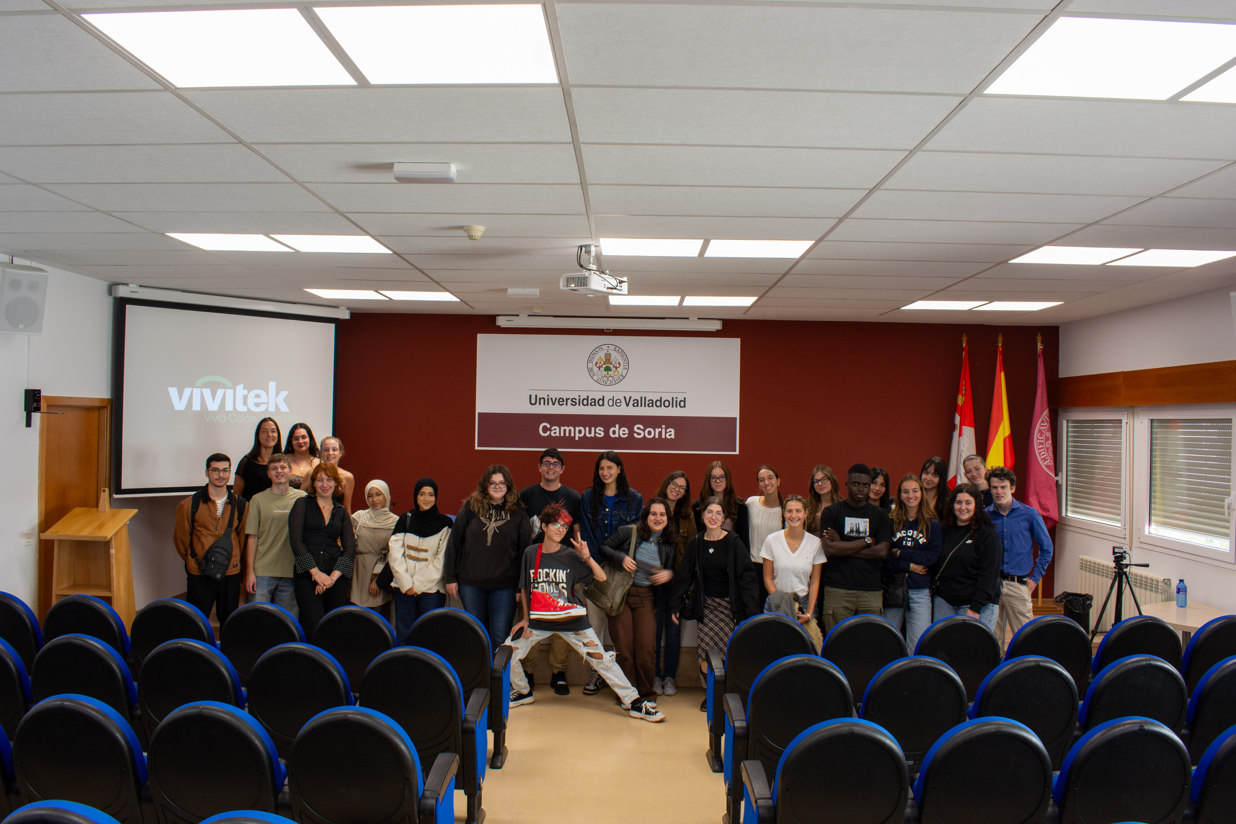 Estudiantes Erasmus que cursarán sus estudios en Soria durante el acto de bienvenida en el Campus Duques de Soria