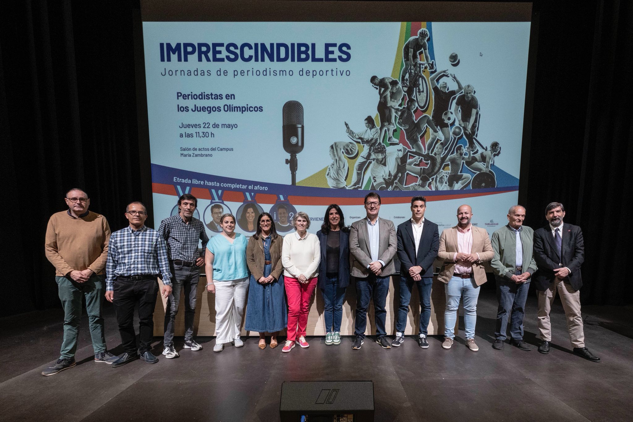 Foto de familia de las Jornadas de Periodismo Deportivo, celebradas en el Campus María Zambrano de la UVa en Segovia