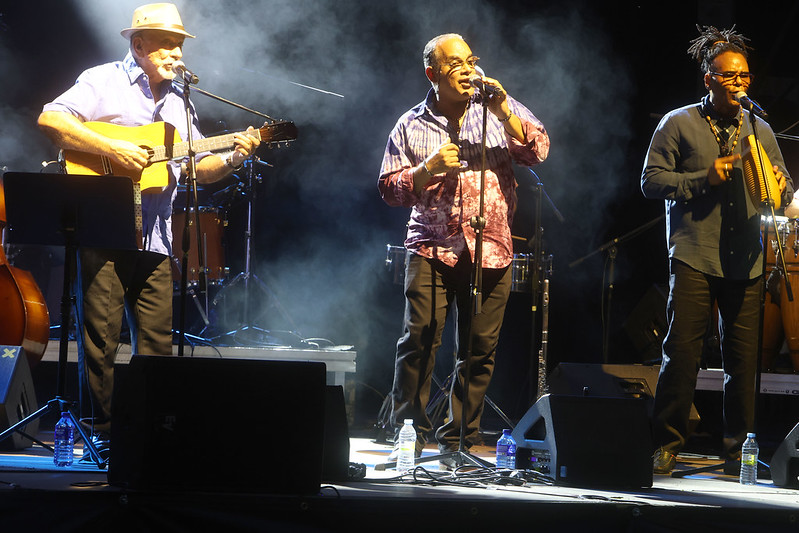 Pancho Amat (izquierda) junto a Maraca (flauta)