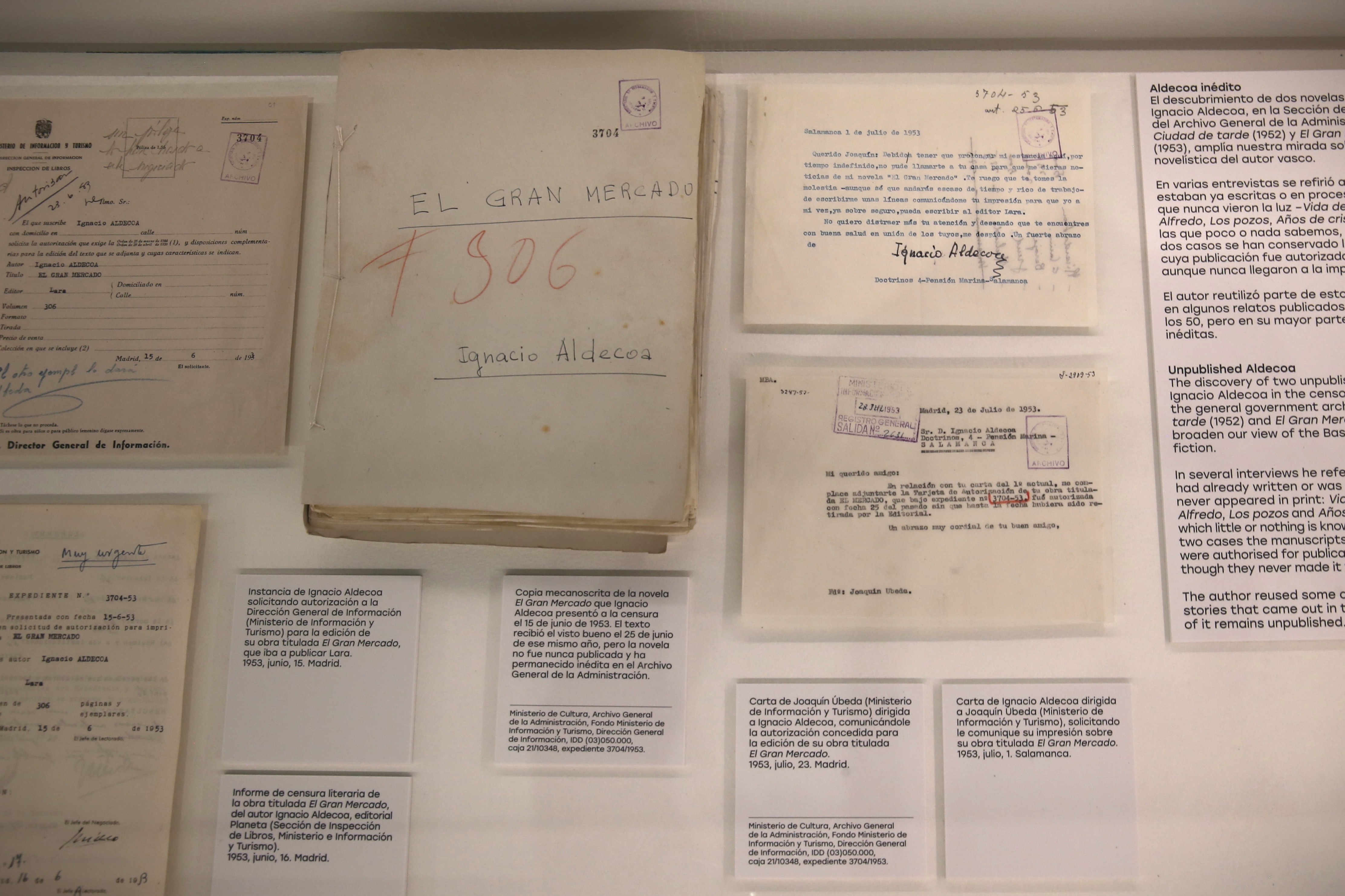 Exposición en la BNE de Ignacio Aldecoa y Carmen Martín Gaite