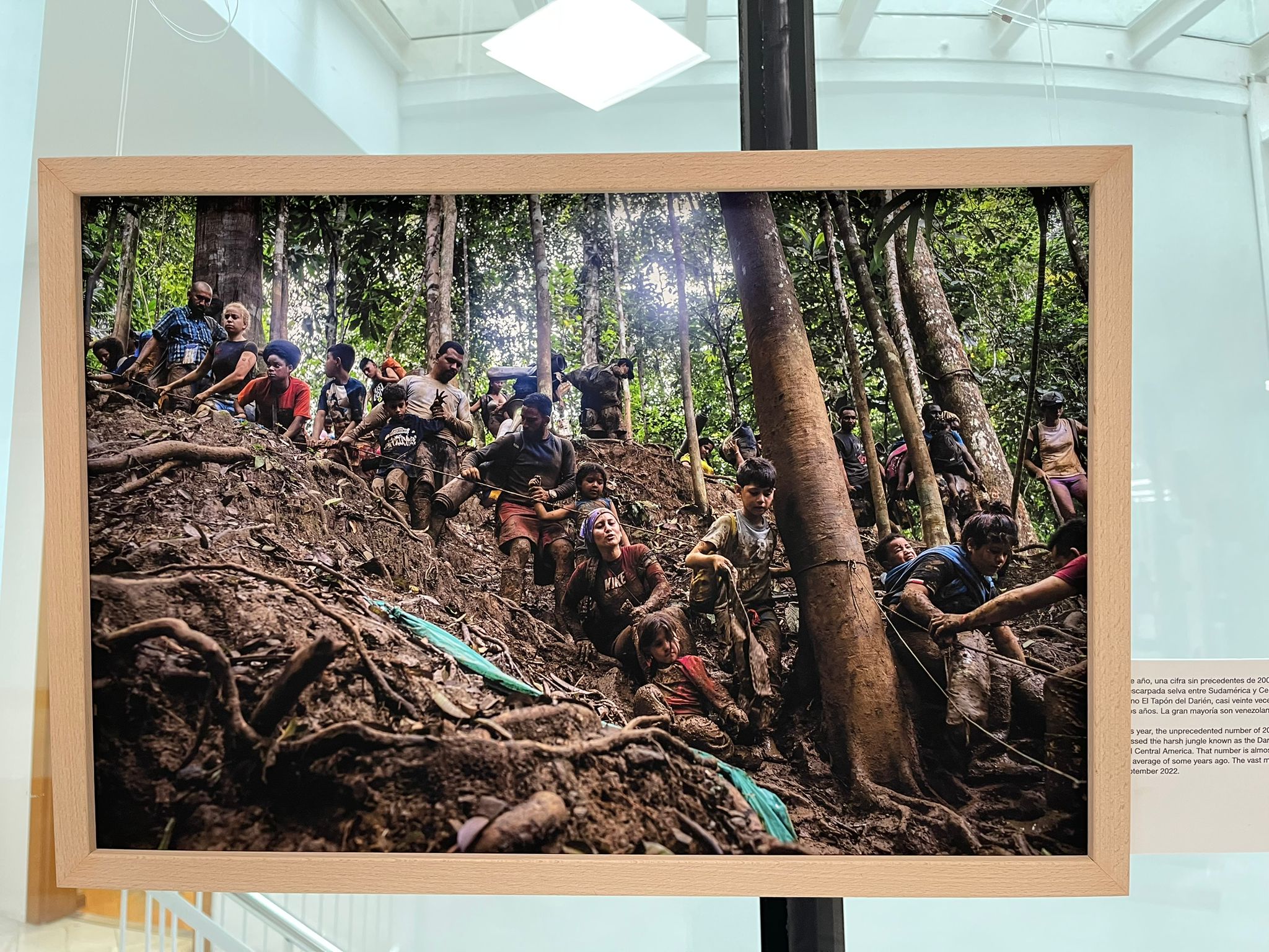 Finalista: Federico Ríos, por su trabajo ‘Migrantes atravesando el Tapón del Darién’