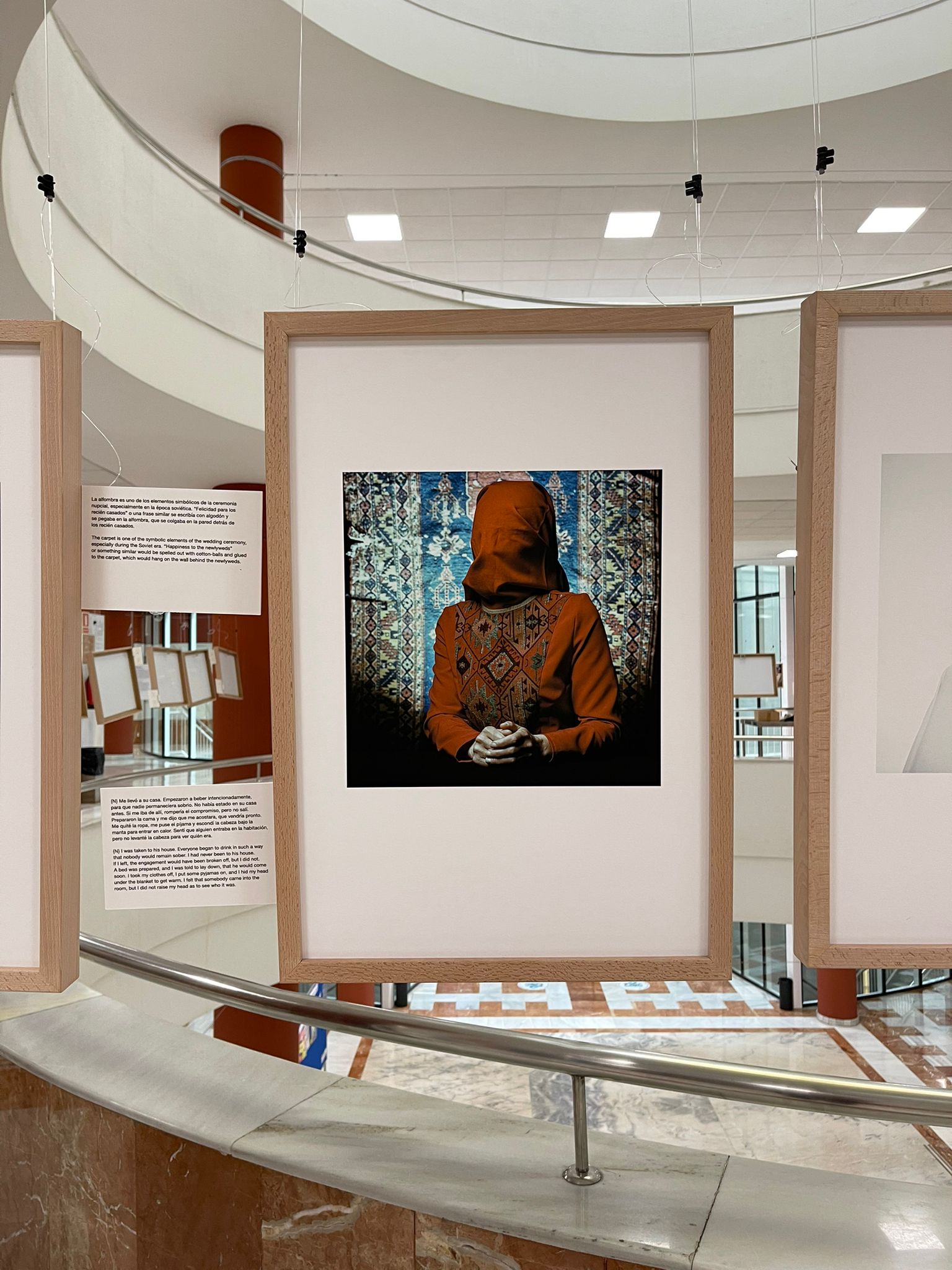 Finalista: Nazik Armenkyan, autora de ‘Red, Black, White’