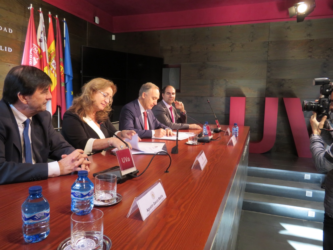 Firma convenio Fundación Katarina Gurska