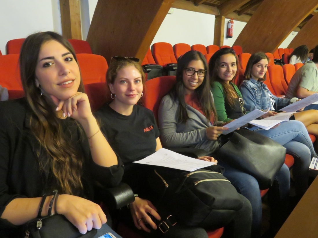 Grupo de estudiantes italianas en la Jornada de Orientación